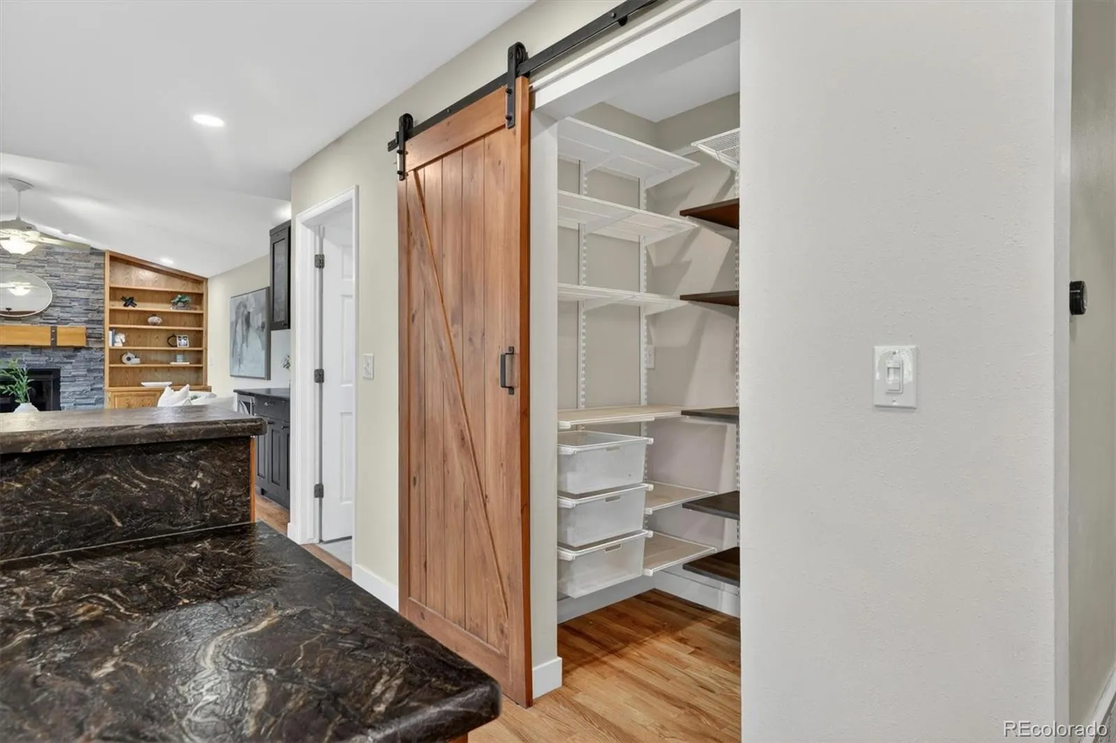 8274 S Saint Paul Way Centennial CO 80122 MLS #REC9966933 05152026201832 1600 19