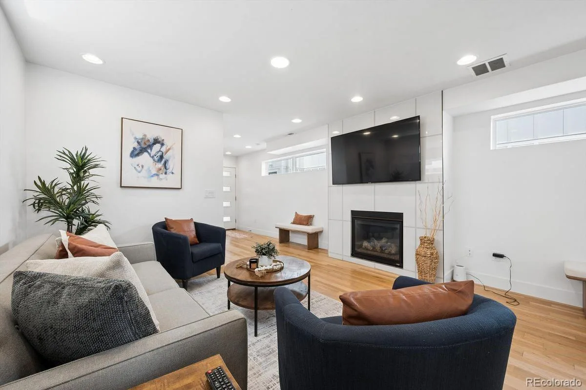 2134 S Josephine Street Denver CO 80210 | MLS #REC9967807 10032026172657 1200 17