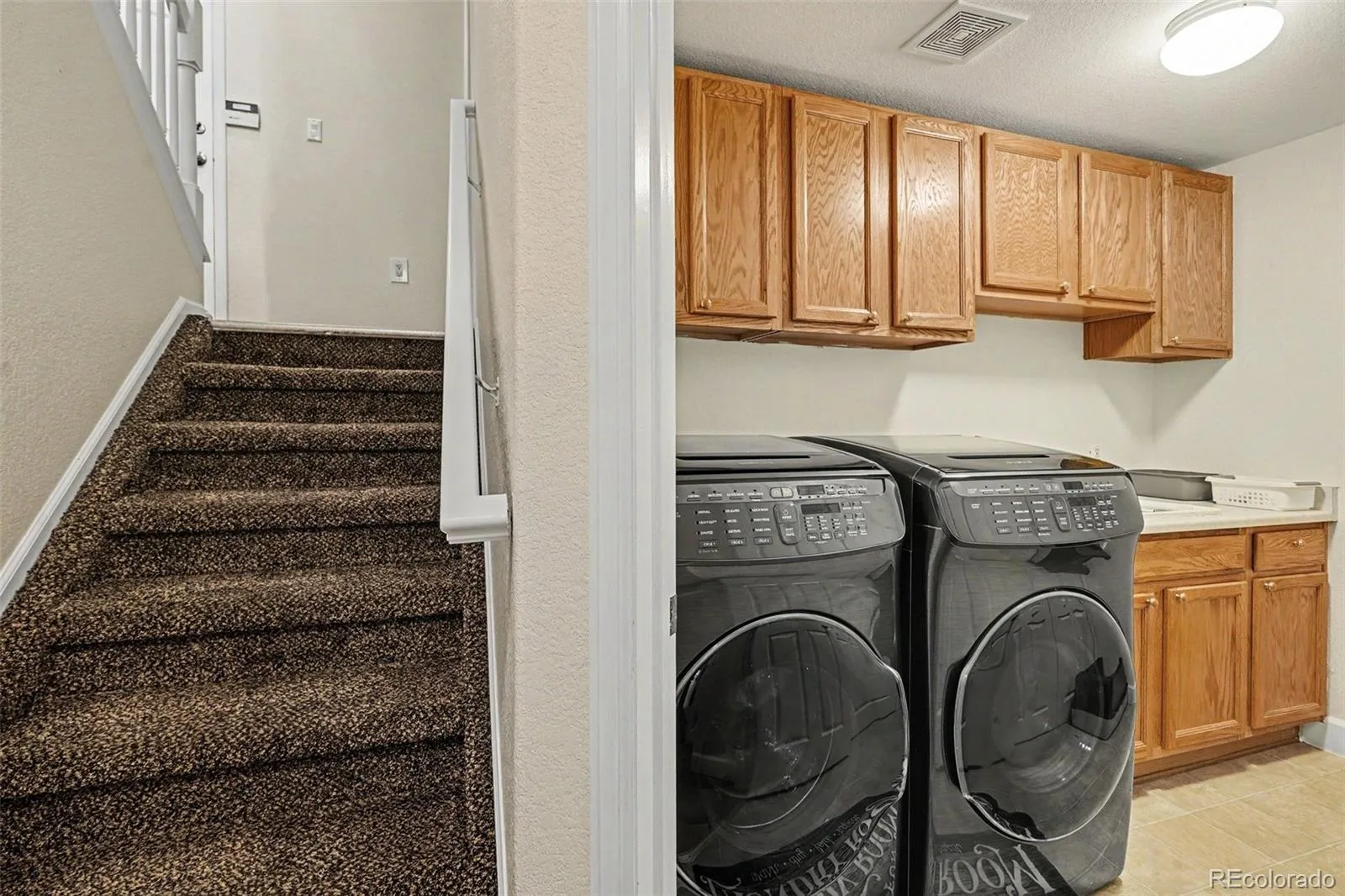 1441 S Dayton Court Denver CO 80247 | MLS #REC9968578 07312026002550 1600 25