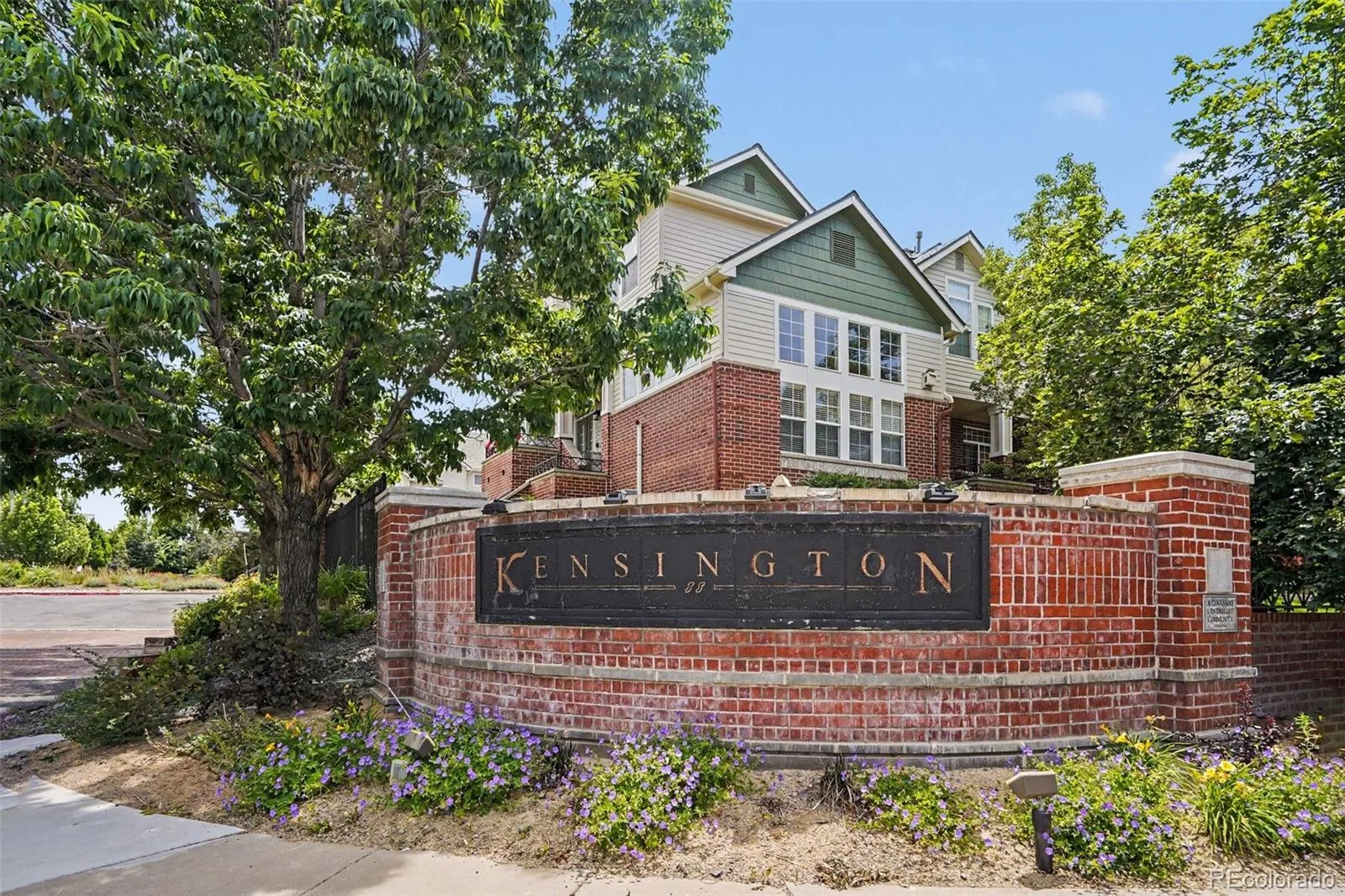 1441 S Dayton Court Denver CO 80247 | MLS #REC9968578 07312026002550 1600 27