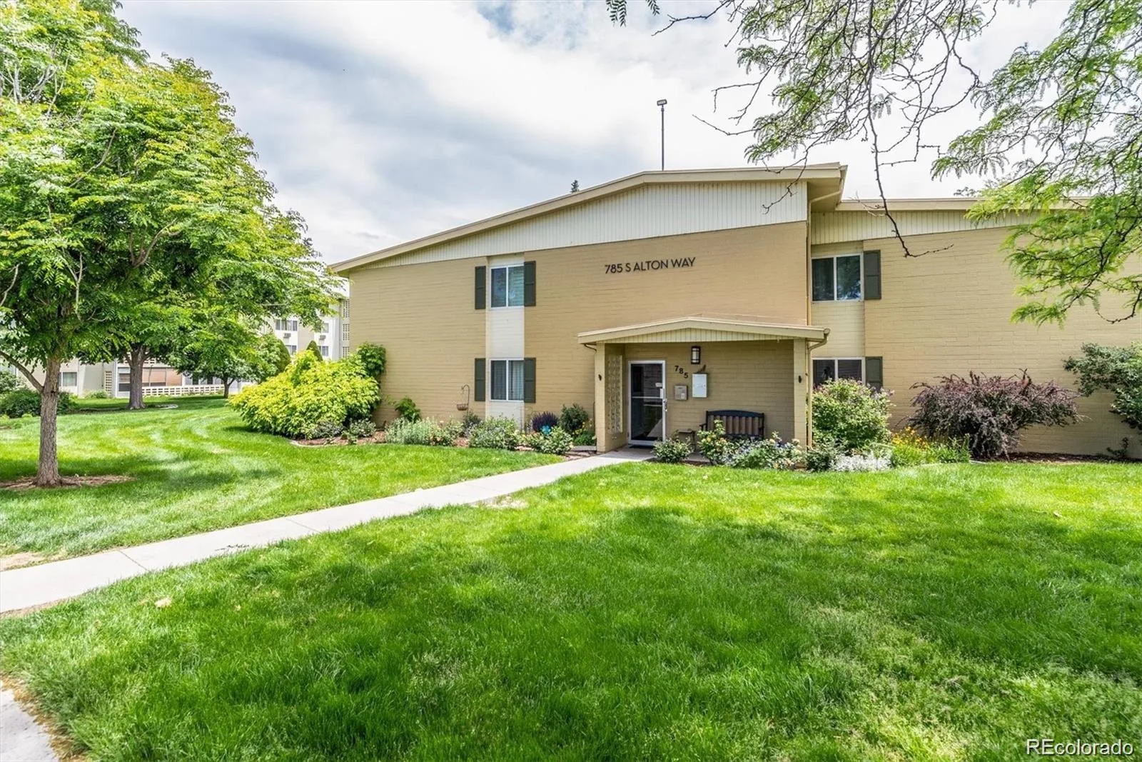 785 S Alton Way #4B Denver CO 80247 | MLS #REC9972387 09242026000401 1600 16