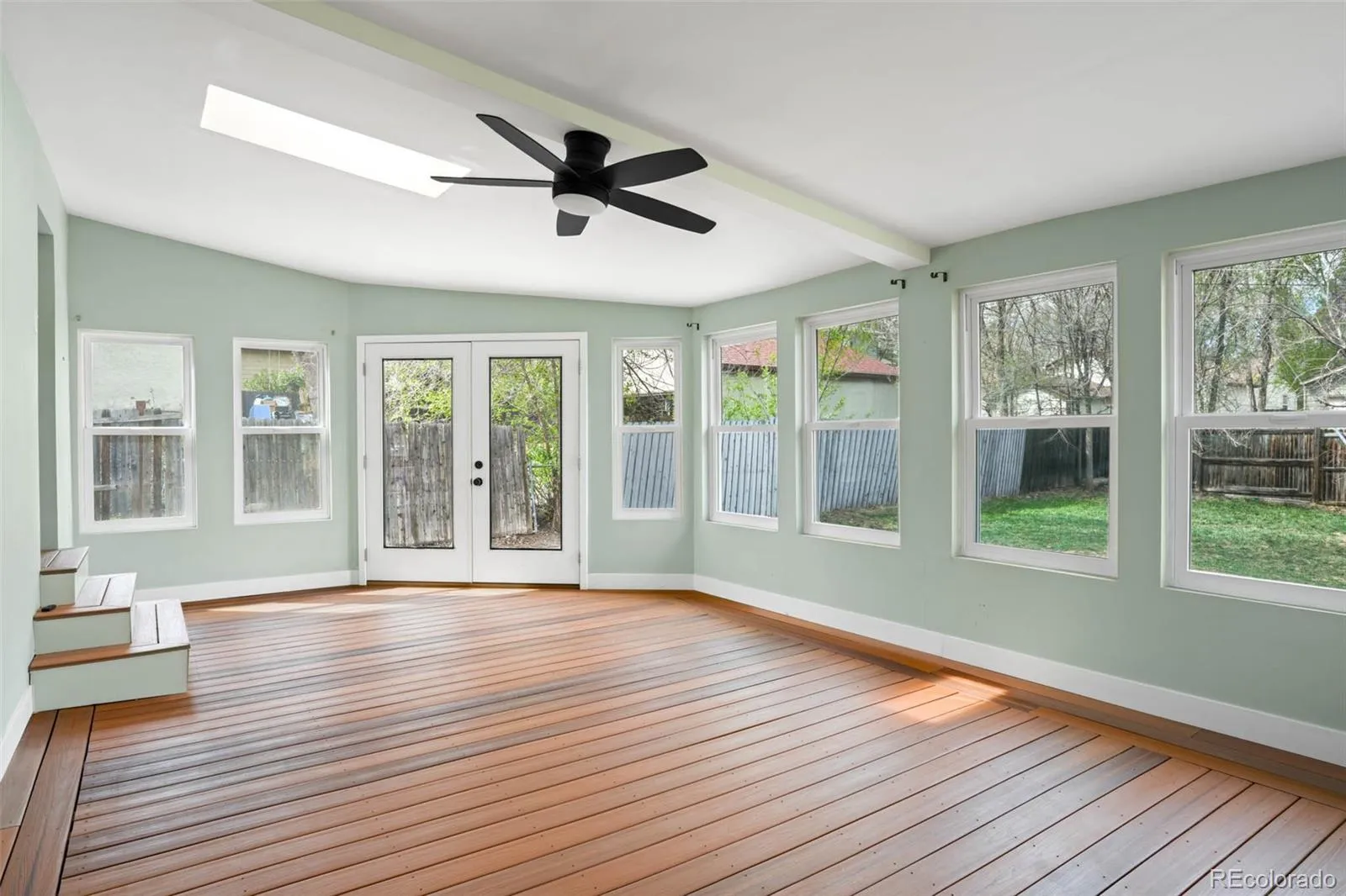 04102026235310 1600 11