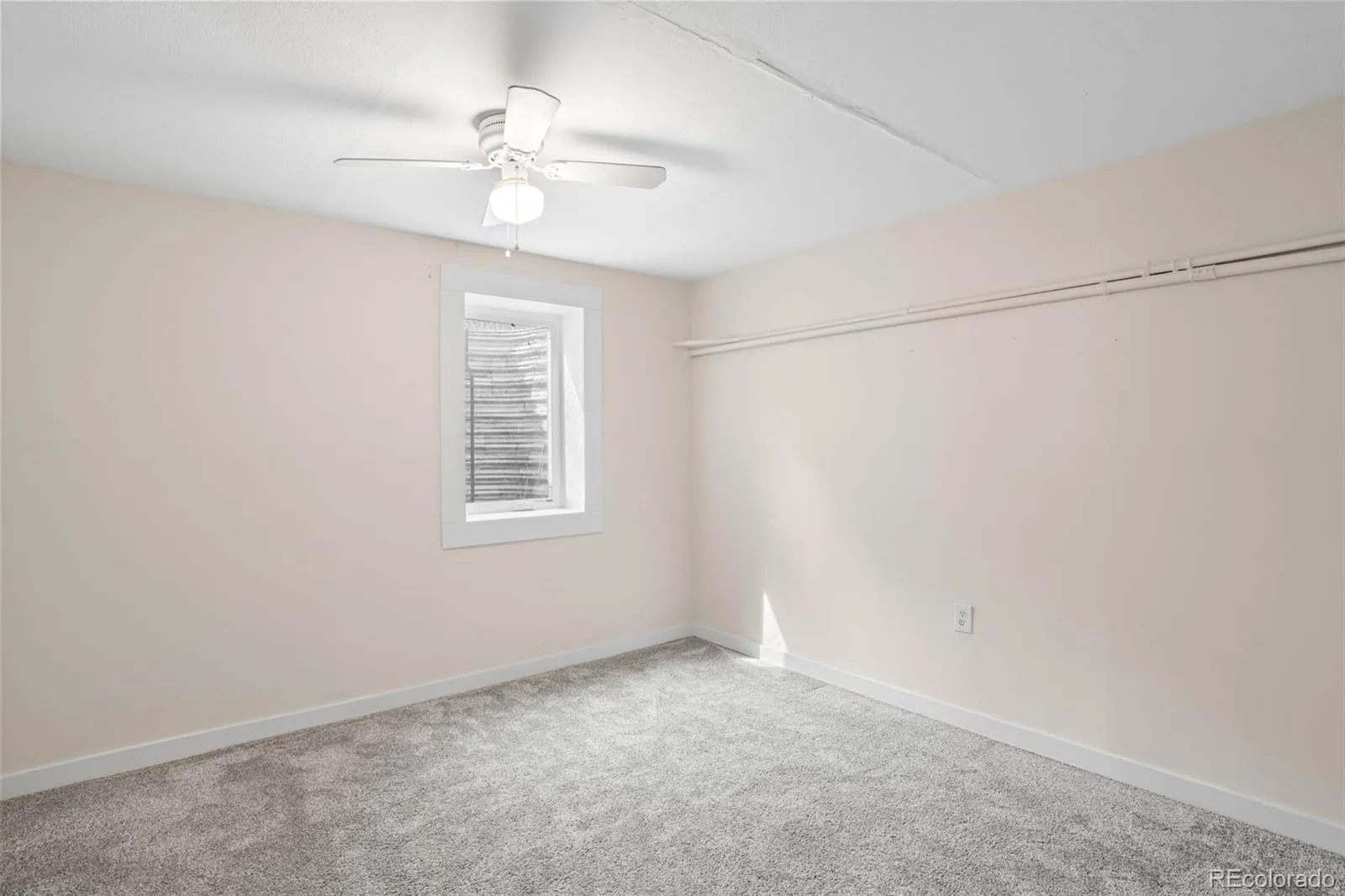 04102026235310 1600 18