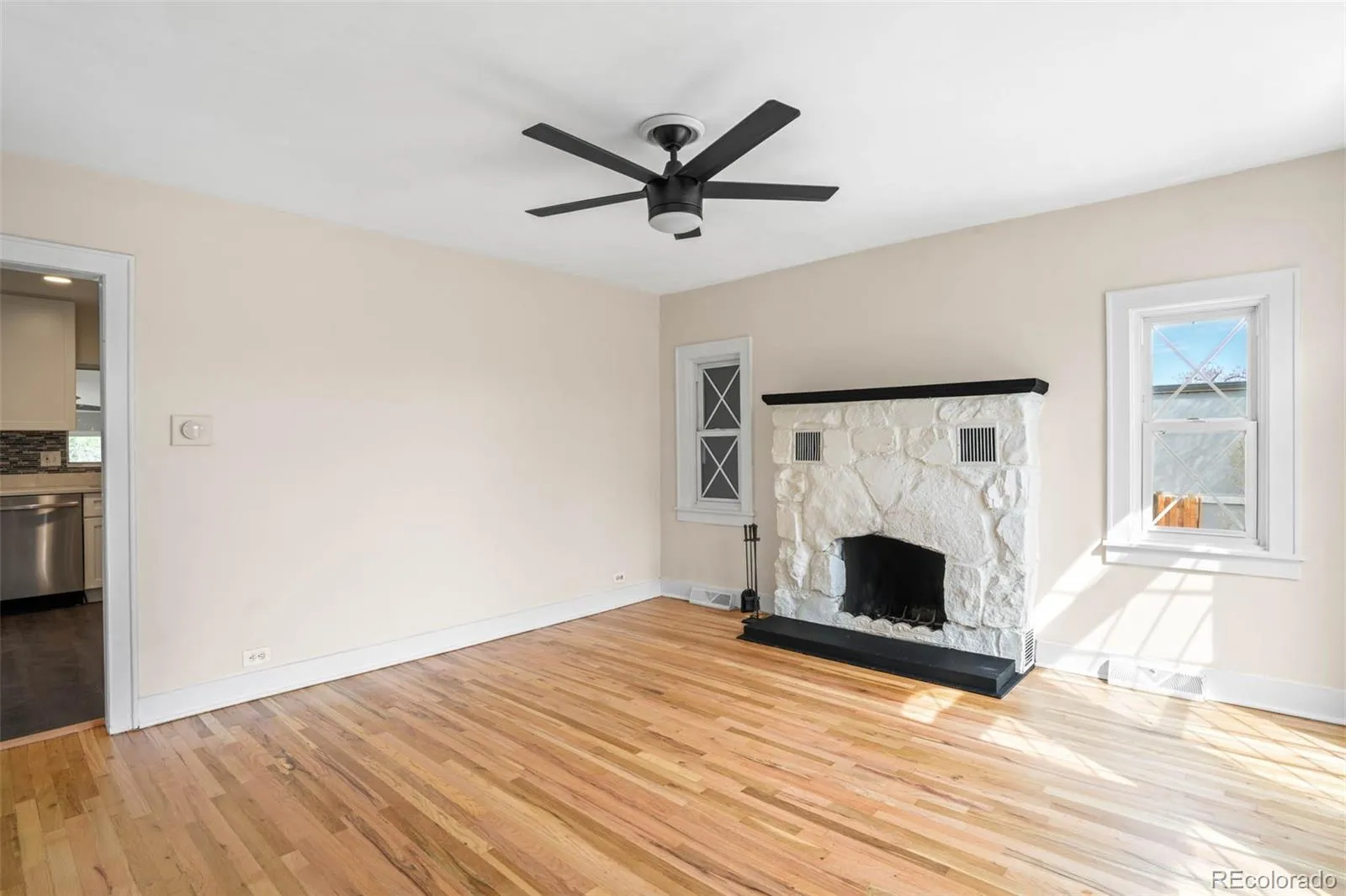 04102026235310 1600 5