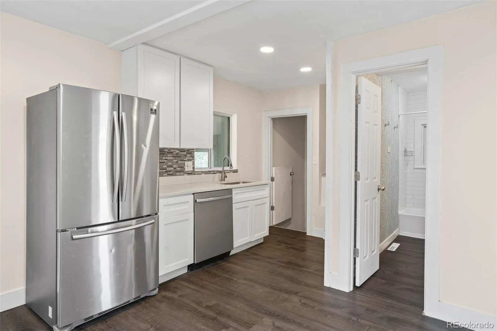 04102026235310 1600 9