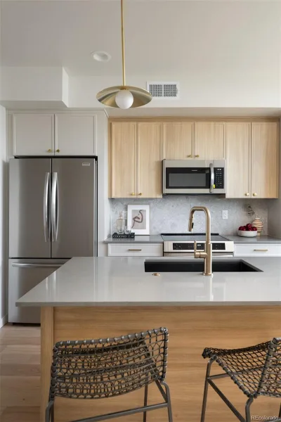 4827 W 10th Avenue Denver CO 80204 MLS #REC9973358 06292026215552 800 12
