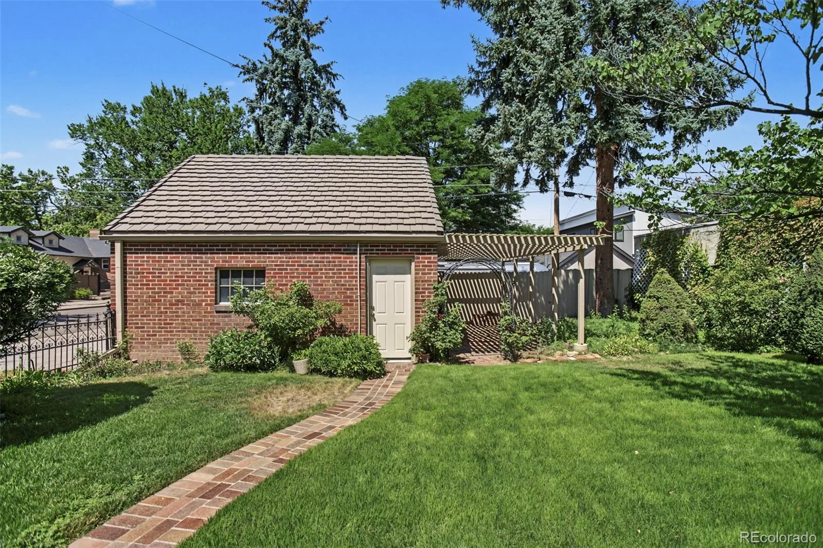 1651 Niagara Street Denver CO 80220 MLS #REC9974030 07232026192035 1600 32