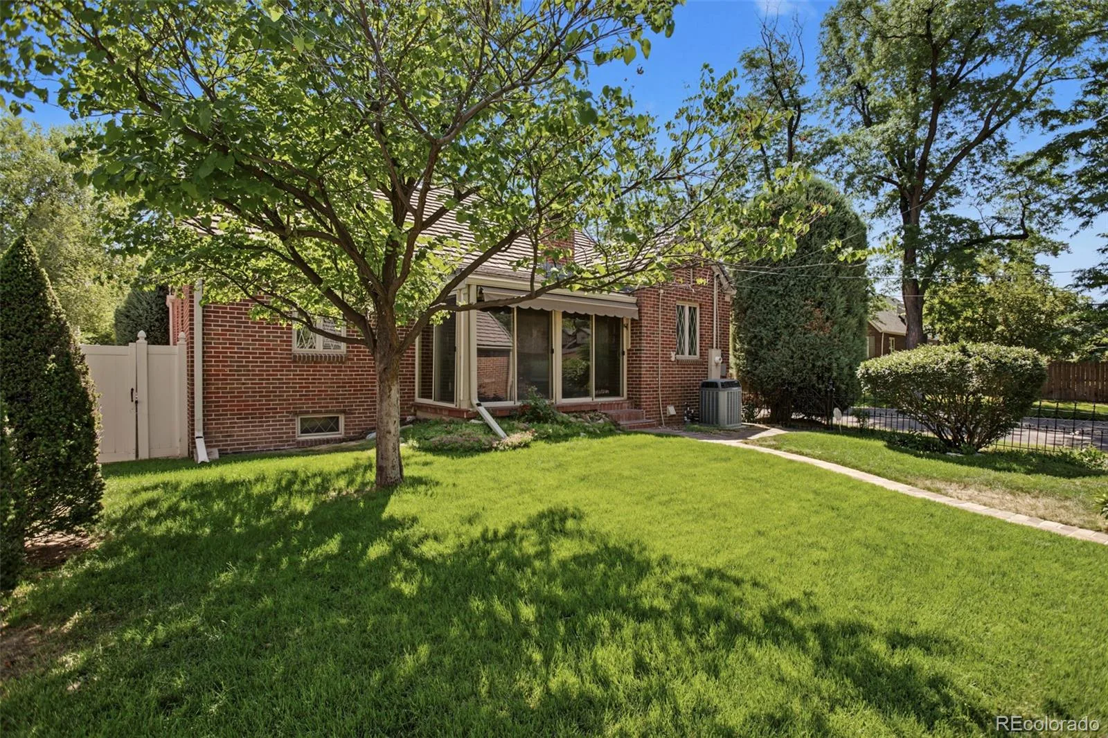 1651 Niagara Street Denver CO 80220 MLS #REC9974030 07232026192035 1600 35