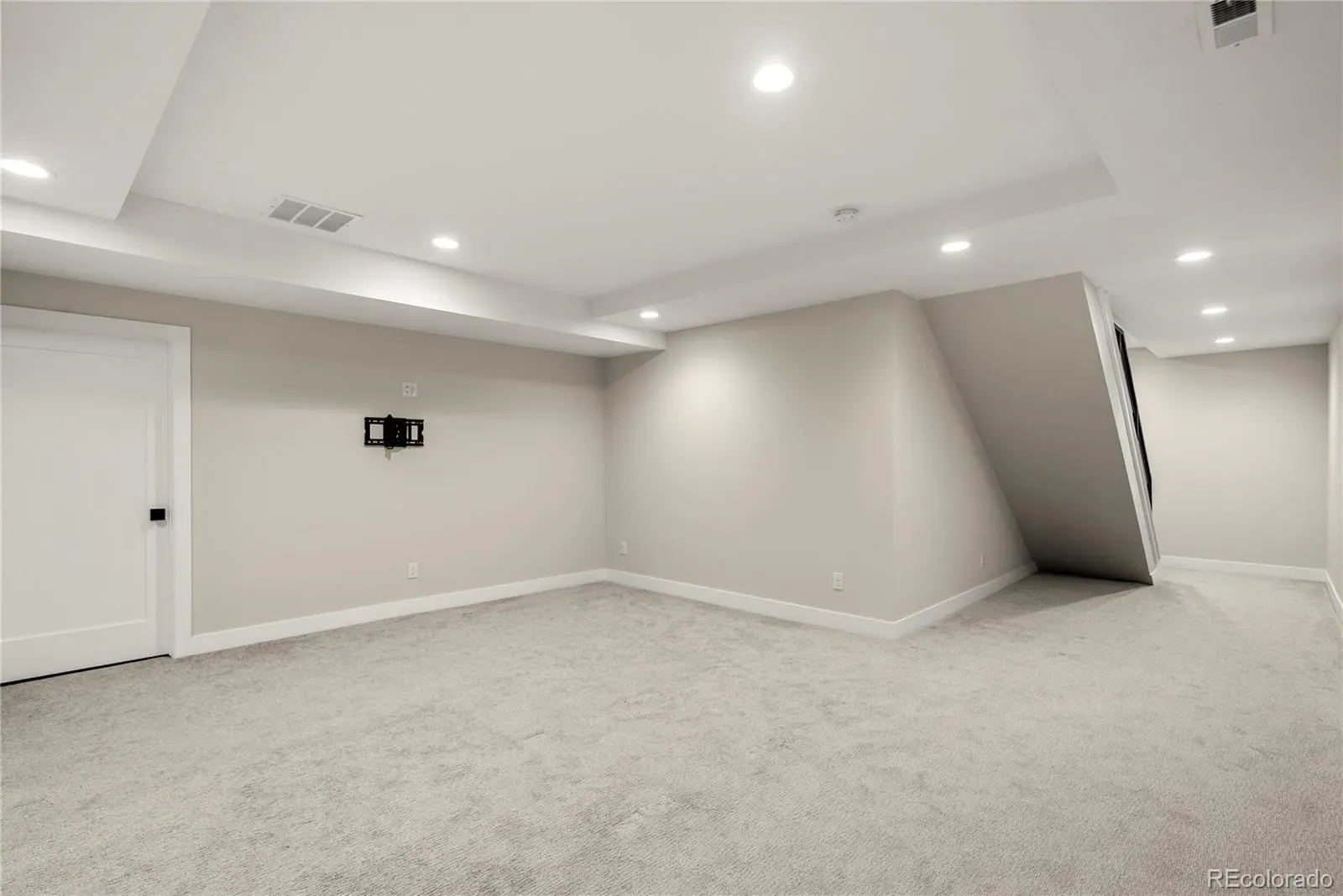 03272026002939 1600 24