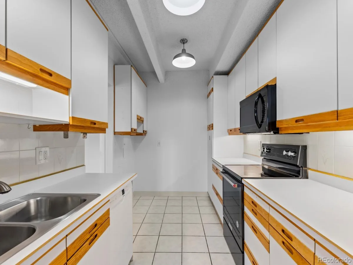 7877 E Mississippi Avenue #402 Denver CO 80247 MLS #REC9976156 06102026185412 1200 17