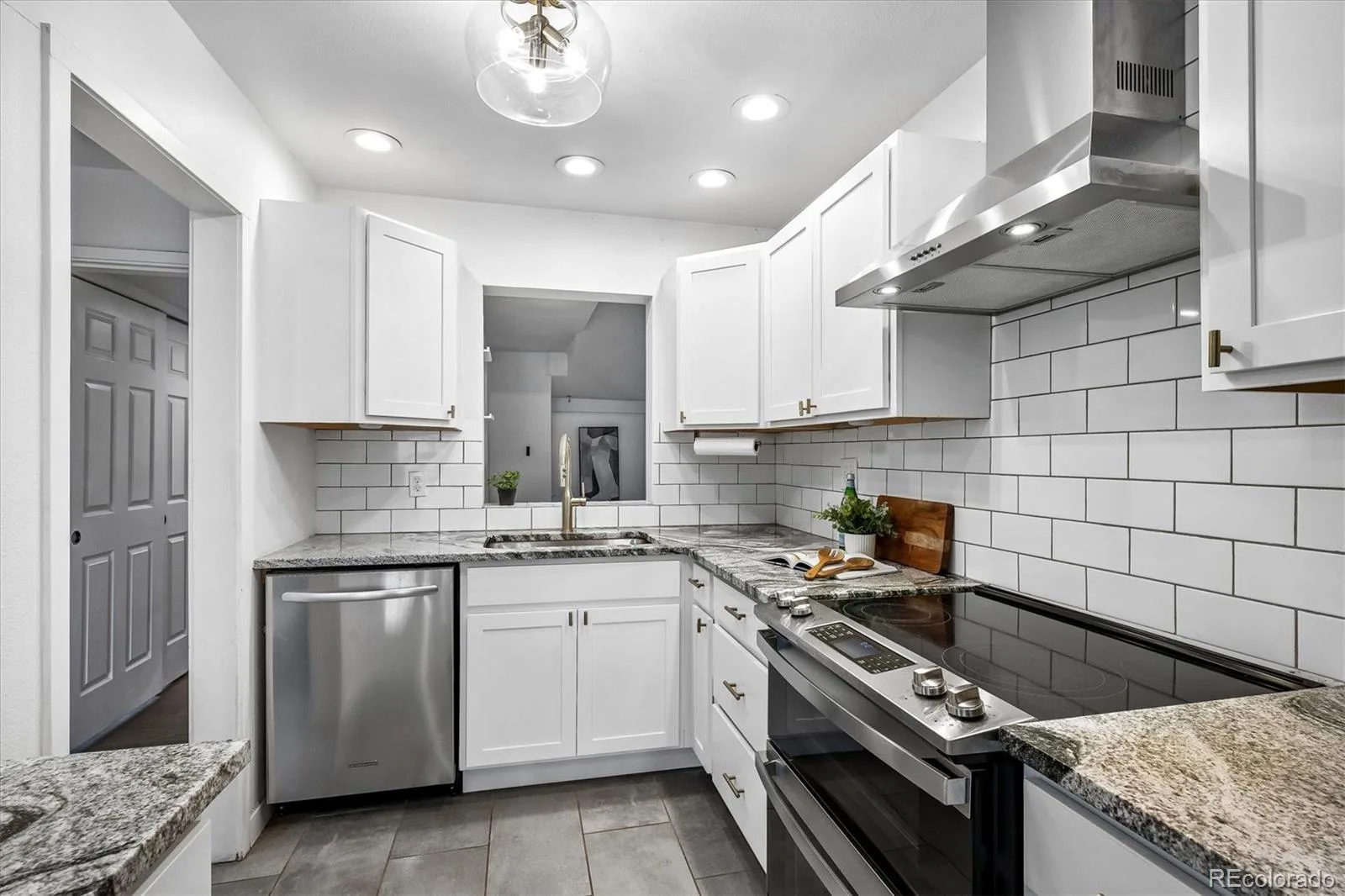 4995 Julian Street Denver CO 80221 MLS #REC9978451 06122026215407 1600 2