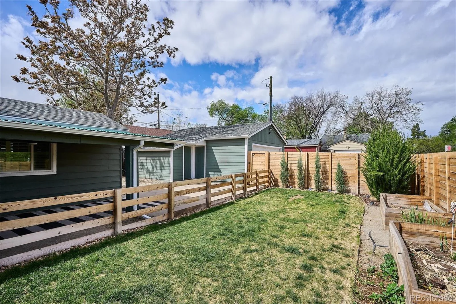 4995 Julian Street Denver CO 80221 MLS #REC9978451 06122026215407 1600 32