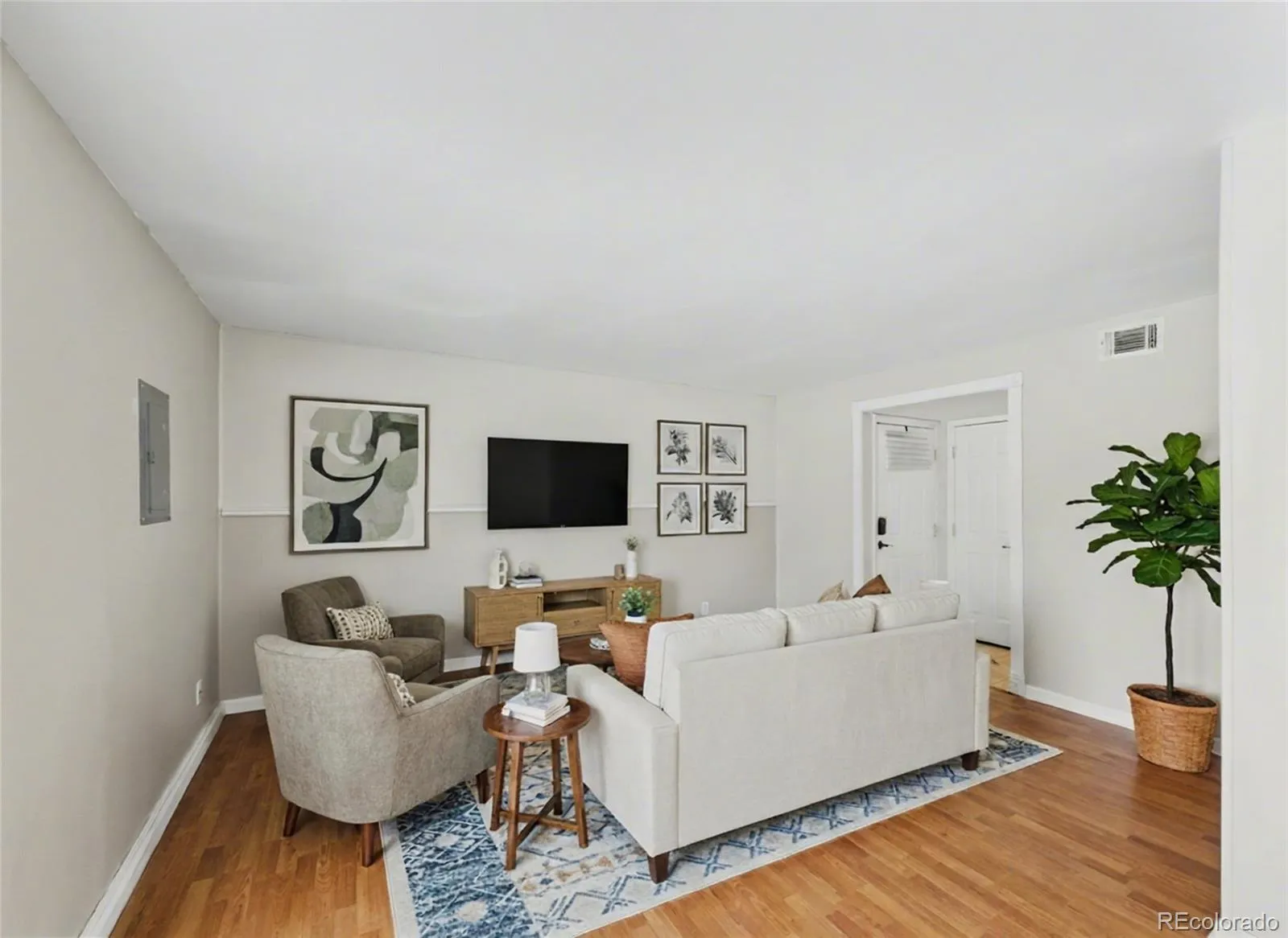 968 S Peoria Street Aurora CO 80012 MLS #REC9981316 04192026221000 1600 0