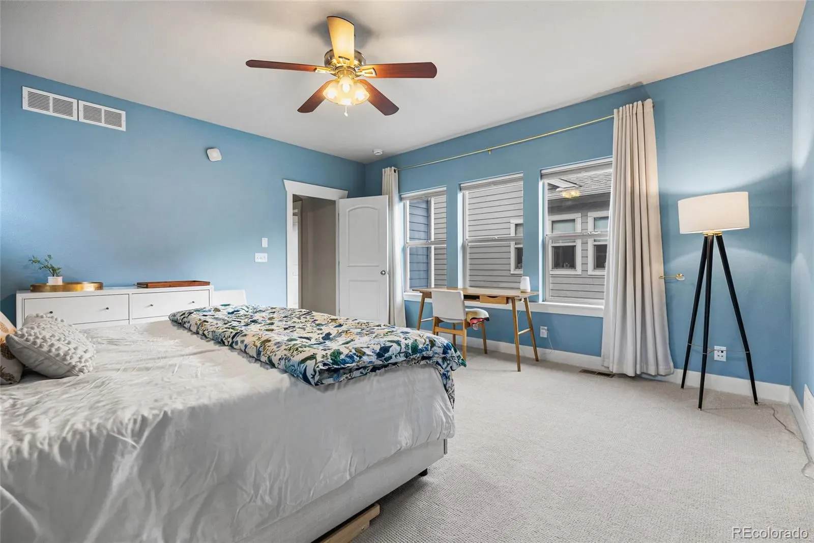 03192026195320 1600 38