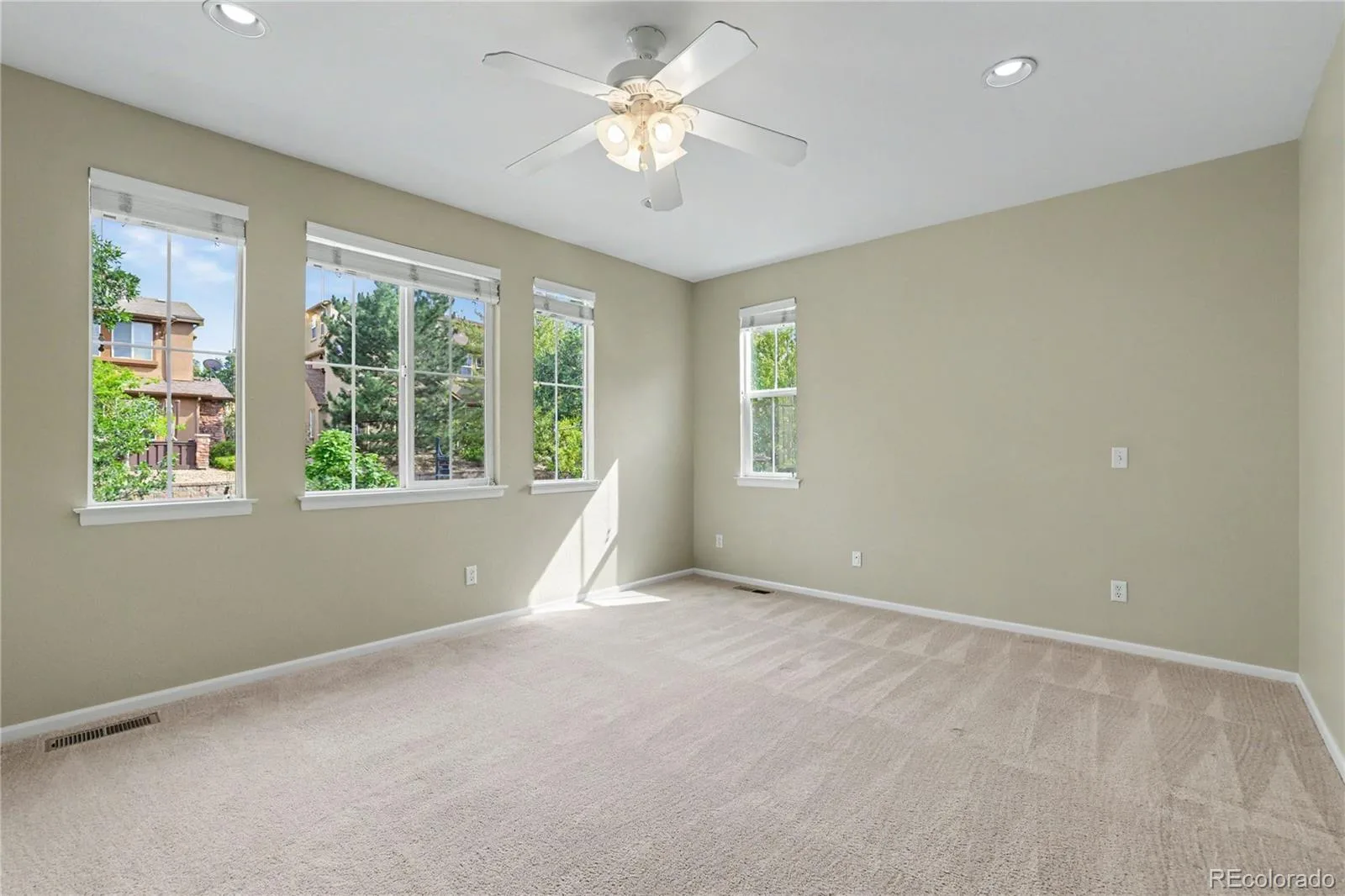 10546 Graymont Lane #B Littleton CO 80126 | MLS #REC9981812 08152026160202 1600 15