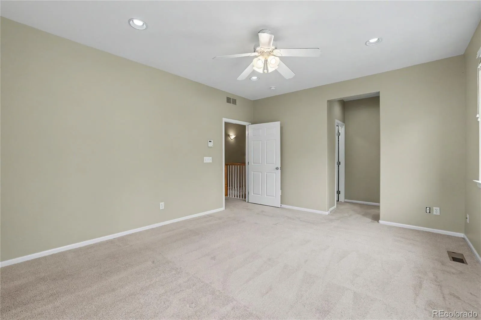 10546 Graymont Lane #B Littleton CO 80126 | MLS #REC9981812 08152026160202 1600 17
