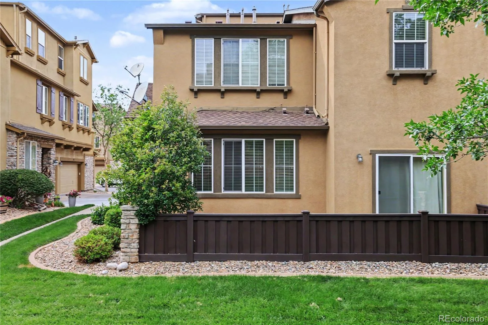10546 Graymont Lane #B Littleton CO 80126 | MLS #REC9981812 08152026160202 1600 22