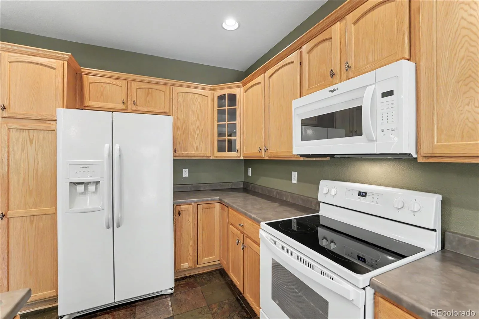 10546 Graymont Lane #B Littleton CO 80126 | MLS #REC9981812 08152026160202 1600 7