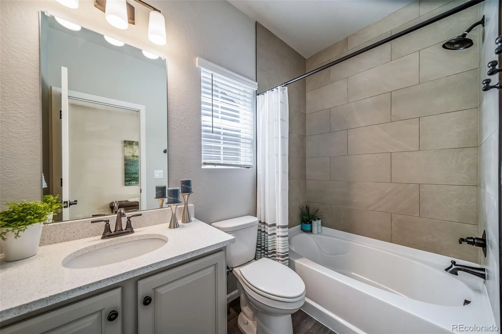 22204 E 49th Place Aurora CO 80019 | MLS #REC9982185 09242026184008 1600 22