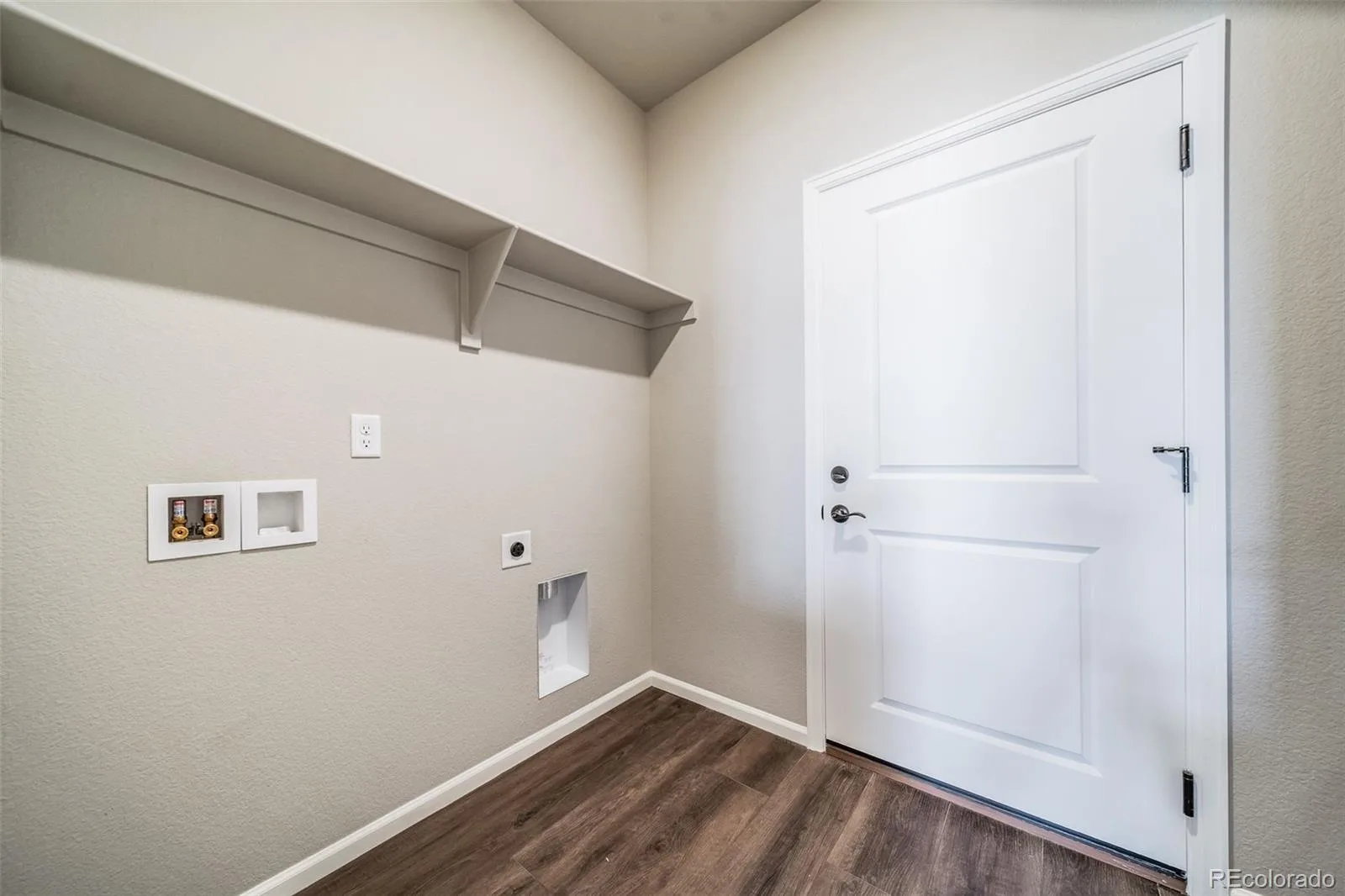 22204 E 49th Place Aurora CO 80019 | MLS #REC9982185 09242026184008 1600 26