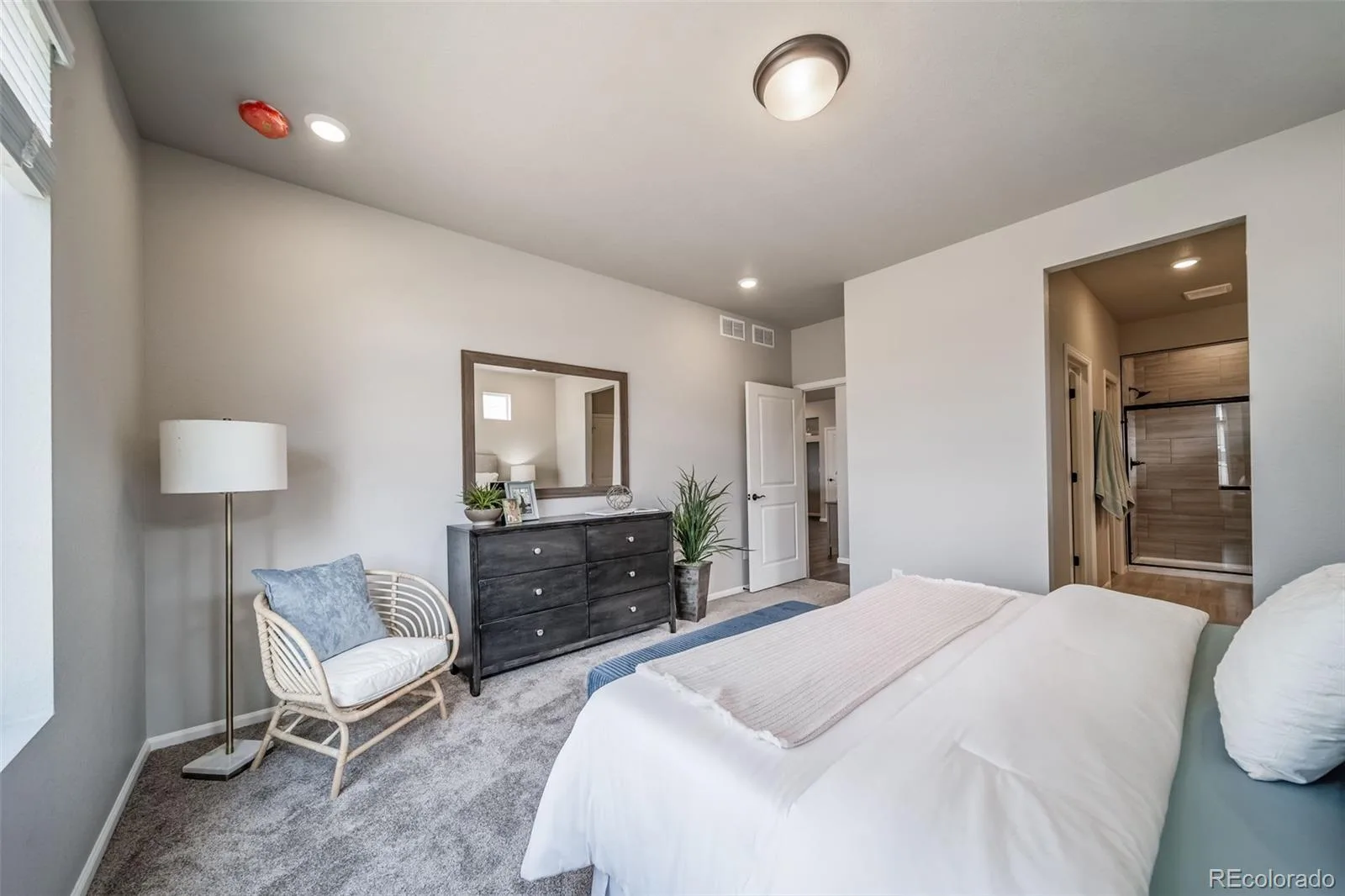 22204 E 49th Place Aurora CO 80019 | MLS #REC9982185 09242026184008 1600 28