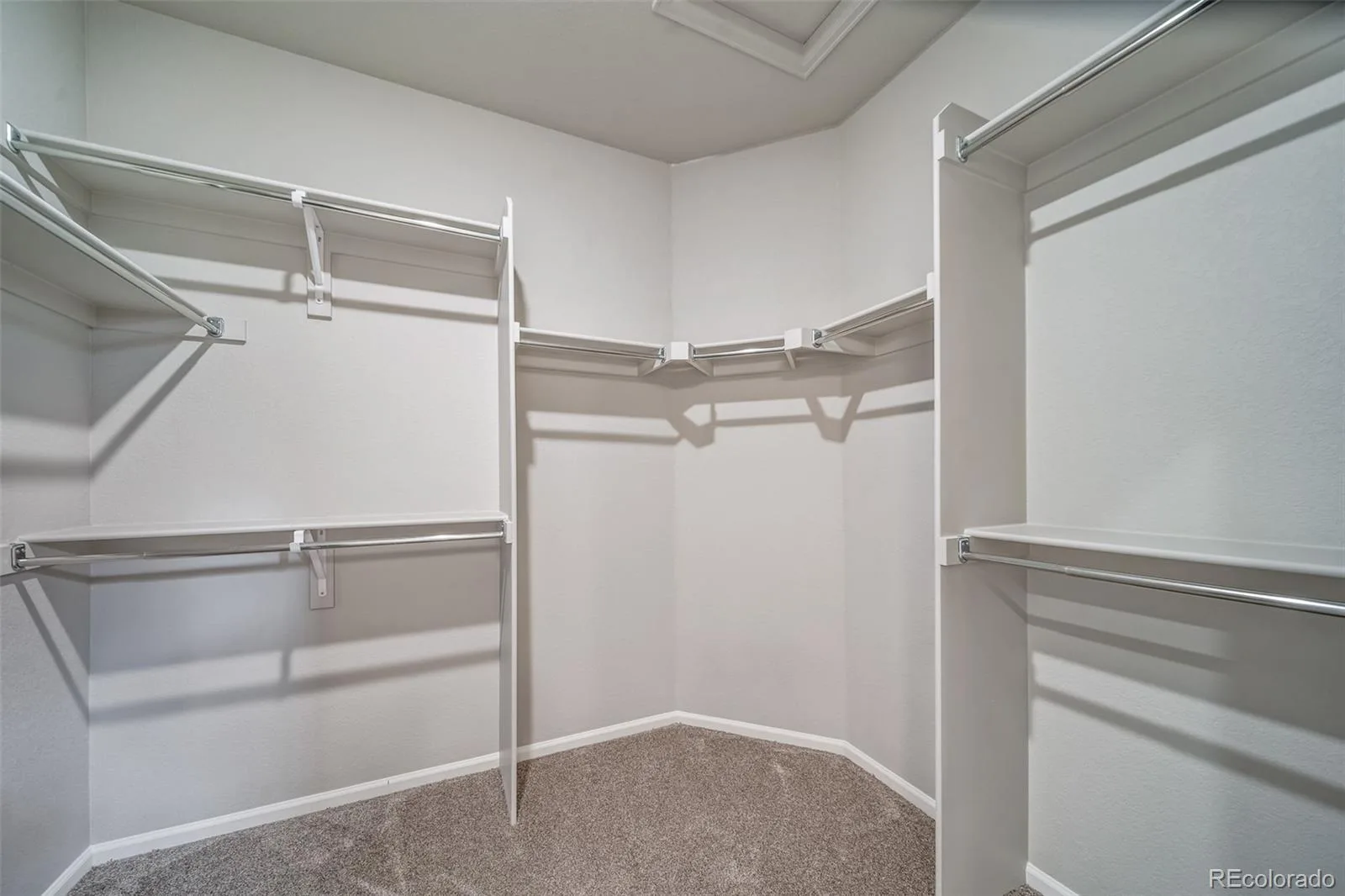 22204 E 49th Place Aurora CO 80019 | MLS #REC9982185 09242026184008 1600 31