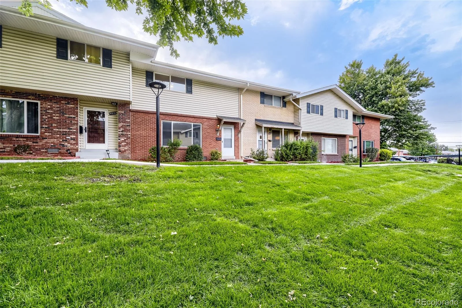 9008 E Mansfield Avenue Denver CO 80237 | MLS #REC9983390 10012026194943 1600 1