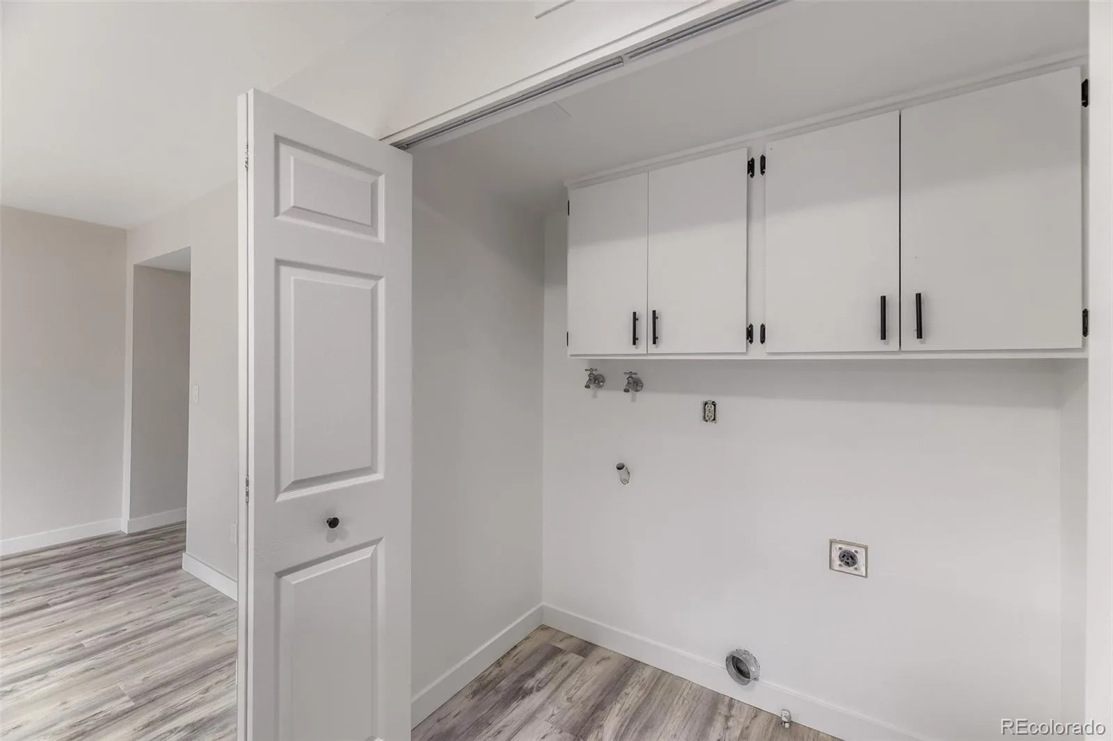 9008 E Mansfield Avenue Denver CO 80237 | MLS #REC9983390 10012026194943 1600 19
