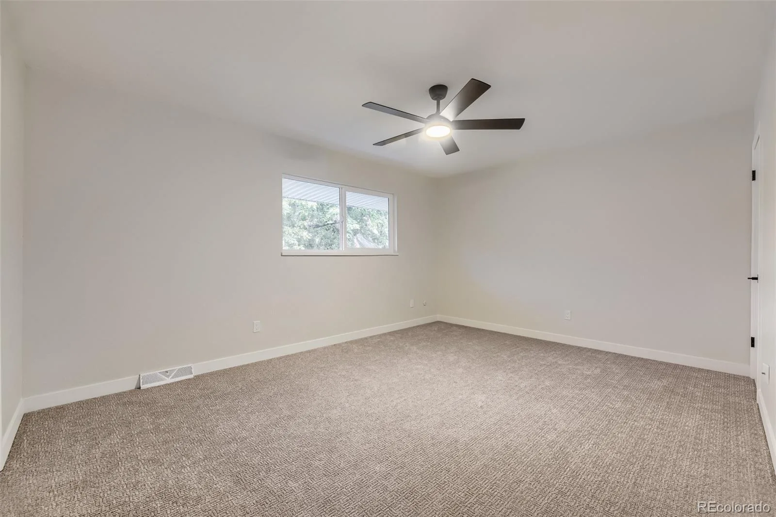 9008 E Mansfield Avenue Denver CO 80237 | MLS #REC9983390 10012026194943 1600 5