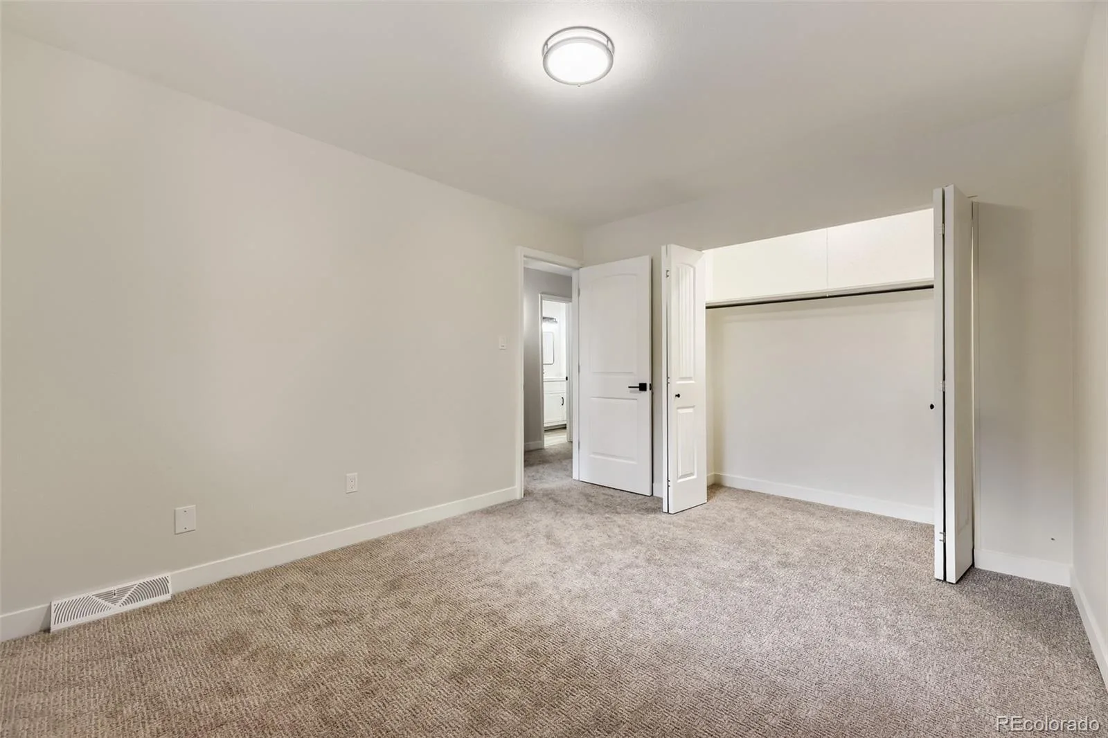 9008 E Mansfield Avenue Denver CO 80237 | MLS #REC9983390 10012026194943 1600 6