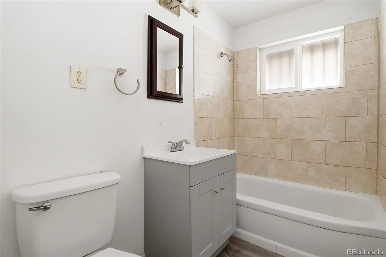 04082026215252 1600 12