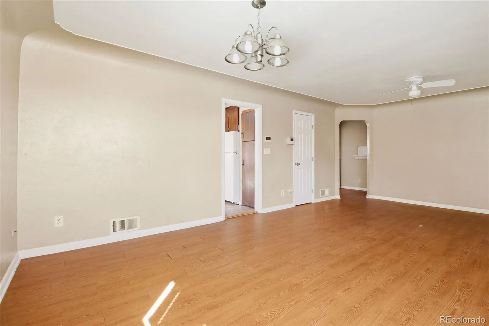 04082026215252 1600 3