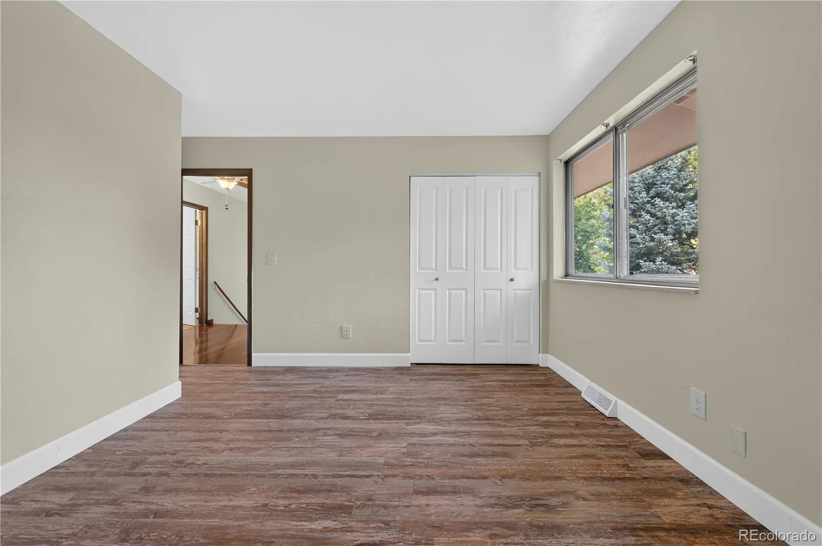 2436 S Lansing Way Aurora CO 80014 | MLS #REC9985841 08282026140527 1600 23