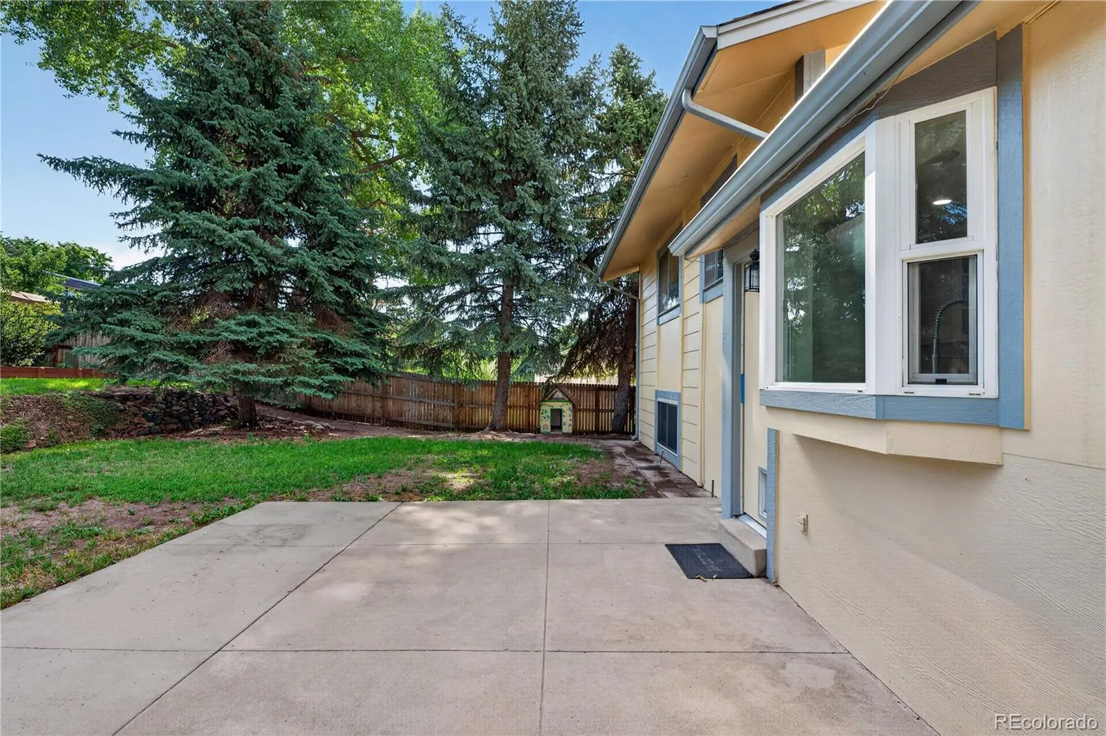 2436 S Lansing Way Aurora CO 80014 | MLS #REC9985841 08282026140527 1600 30