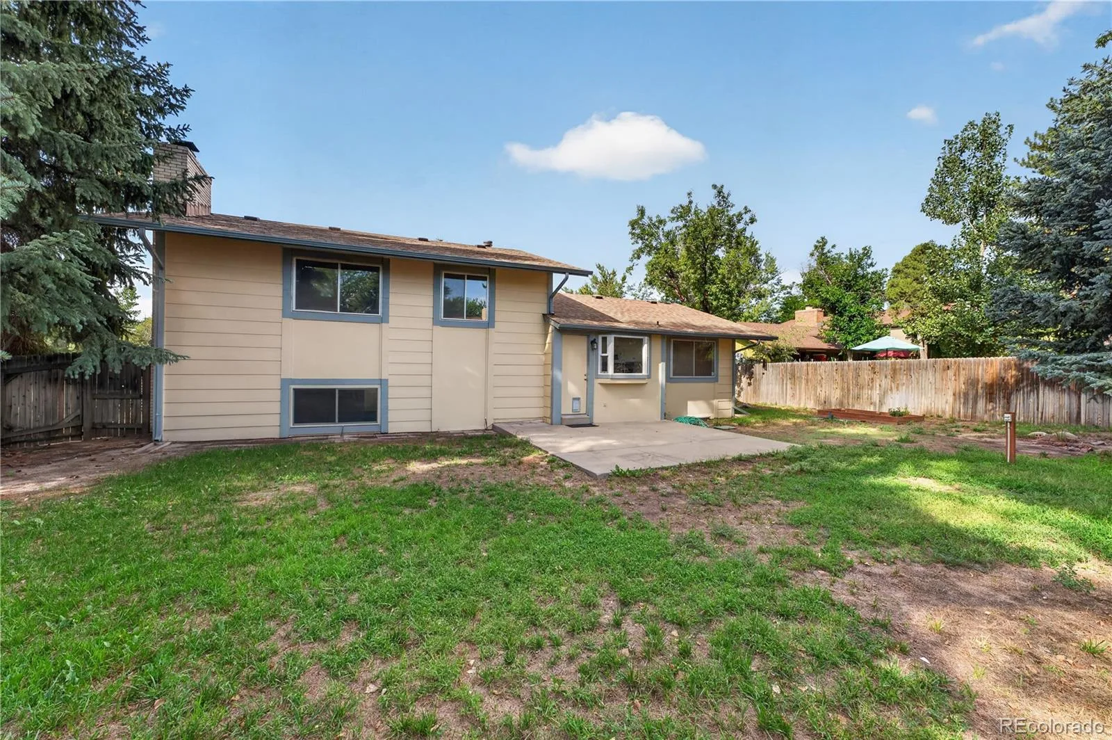 2436 S Lansing Way Aurora CO 80014 | MLS #REC9985841 08282026140527 1600 32