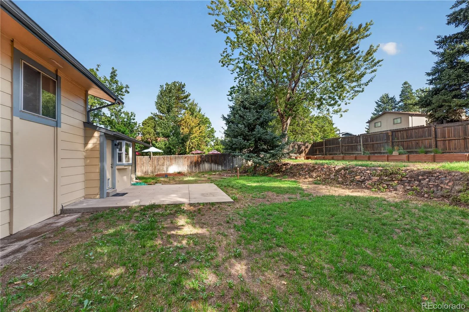 2436 S Lansing Way Aurora CO 80014 | MLS #REC9985841 08282026140527 1600 33