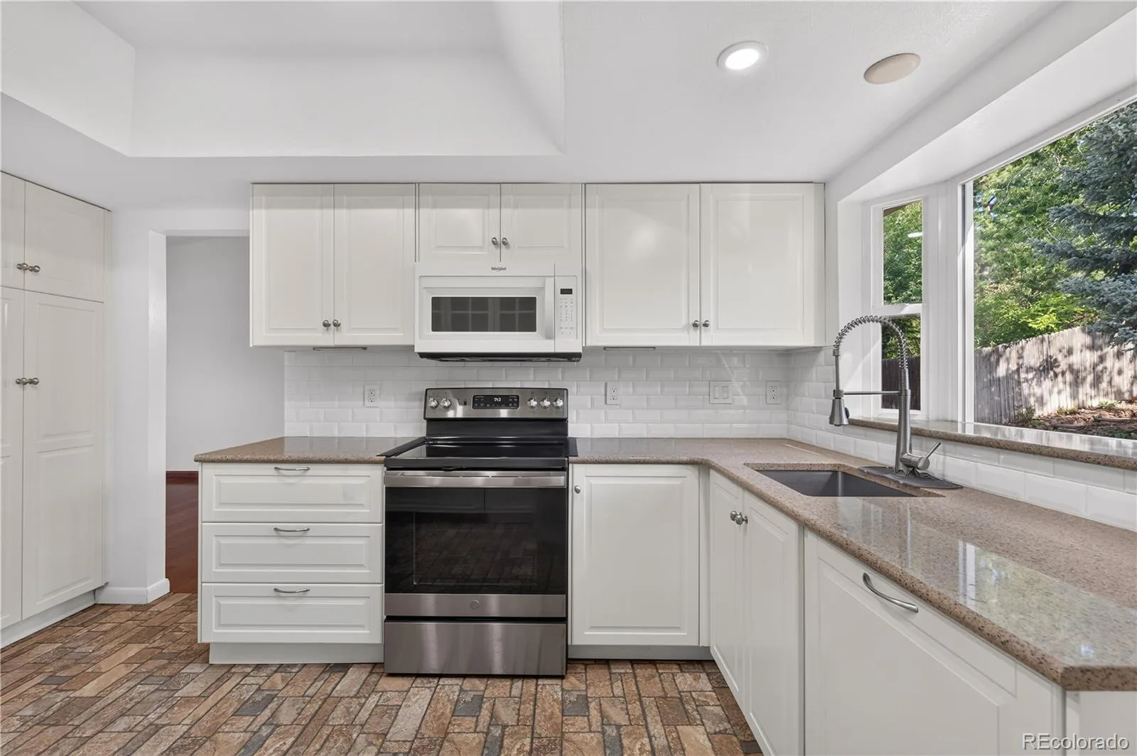 2436 S Lansing Way Aurora CO 80014 | MLS #REC9985841 08282026140527 1600 9