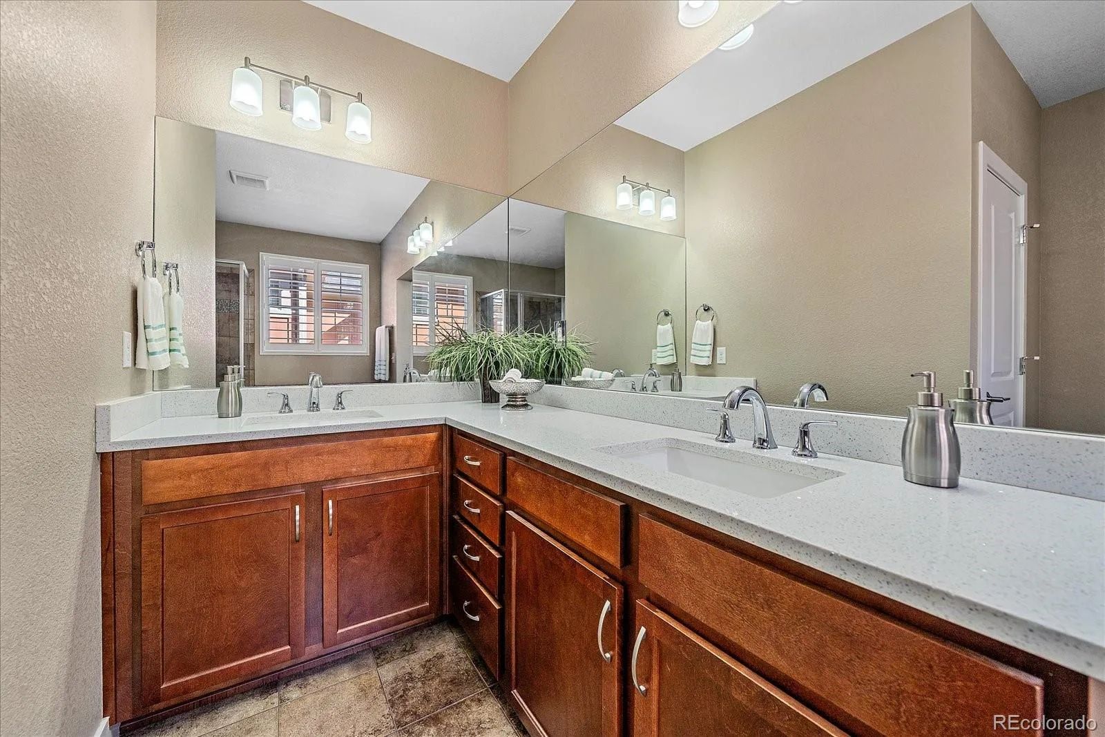 13754 Shoshone Lane Broomfield CO 80023 | MLS #REC9986288 06252026000146 1600 21