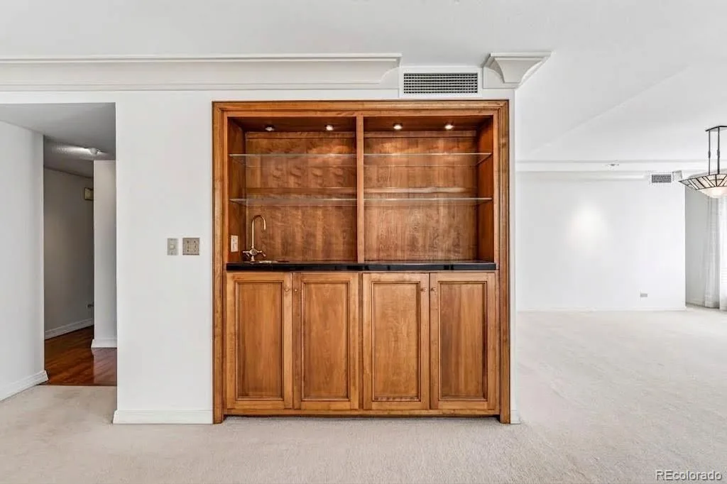 2000 E 12th Avenue #4 Denver CO 80206 | MLS #REC9986763 09222026115435 1024 14