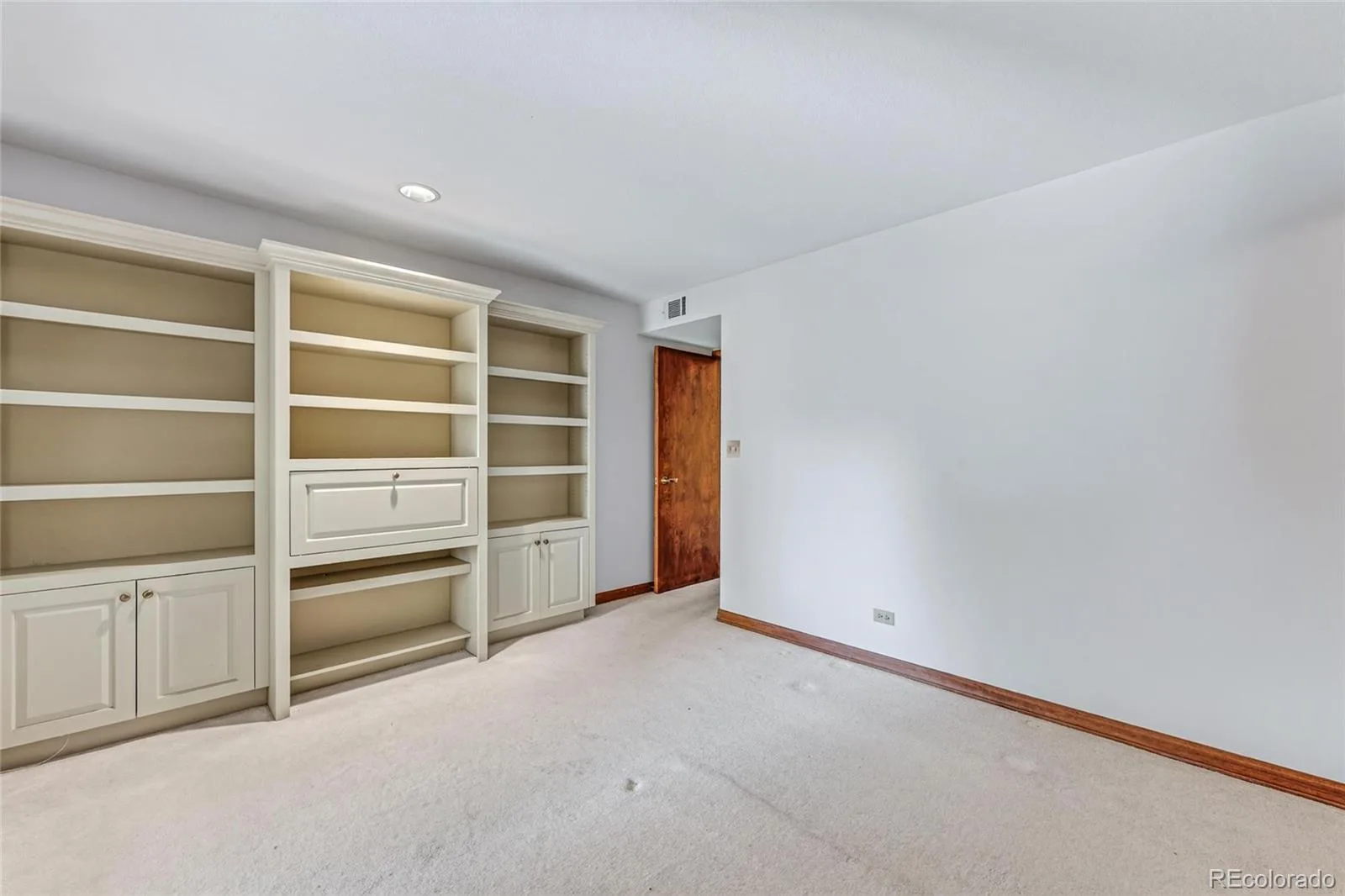 2000 E 12th Avenue #4 Denver CO 80206 | MLS #REC9986763 09222026115435 1600 26