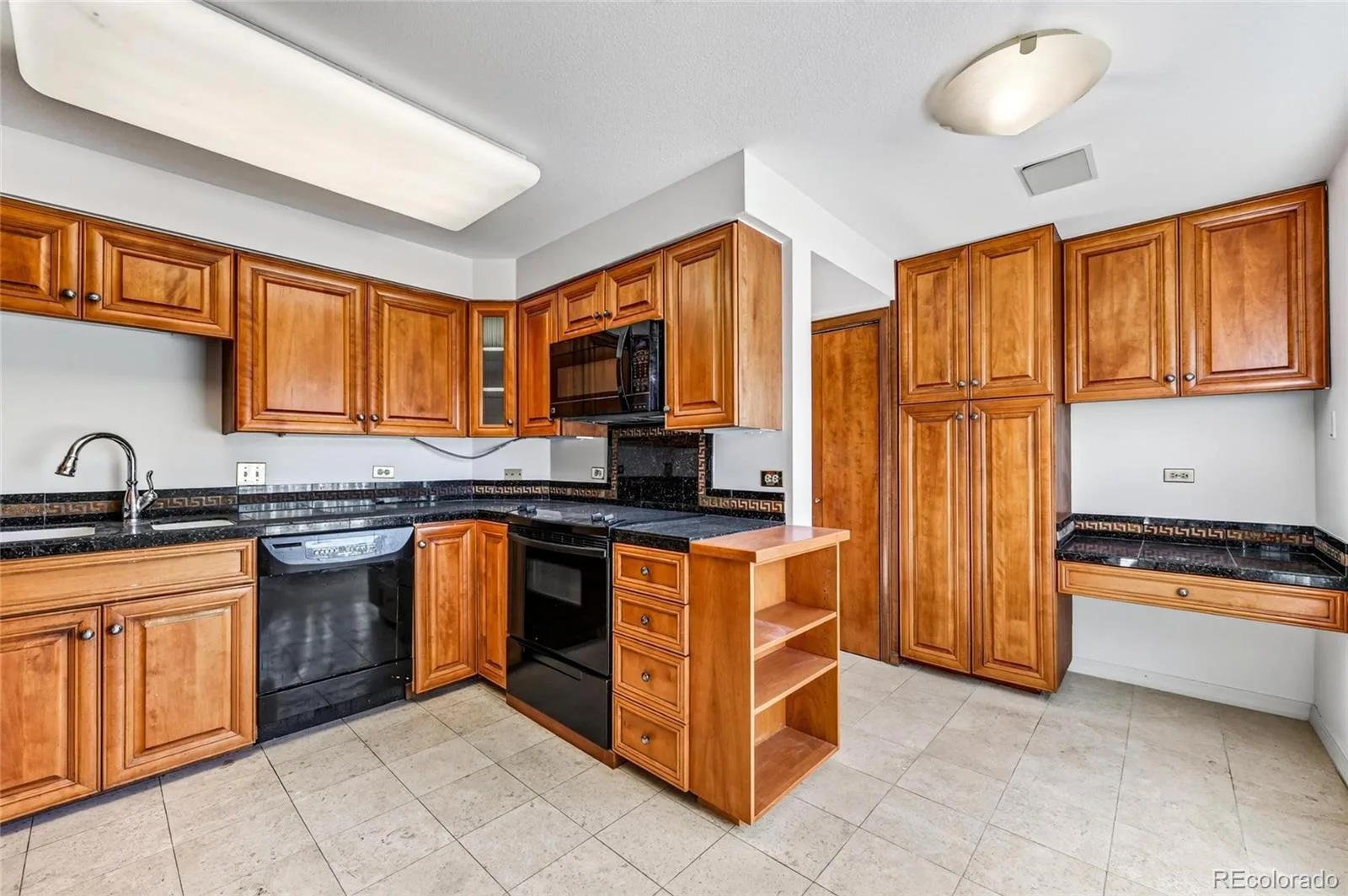 2000 E 12th Avenue #4 Denver CO 80206 | MLS #REC9986763 09222026115435 1600 3