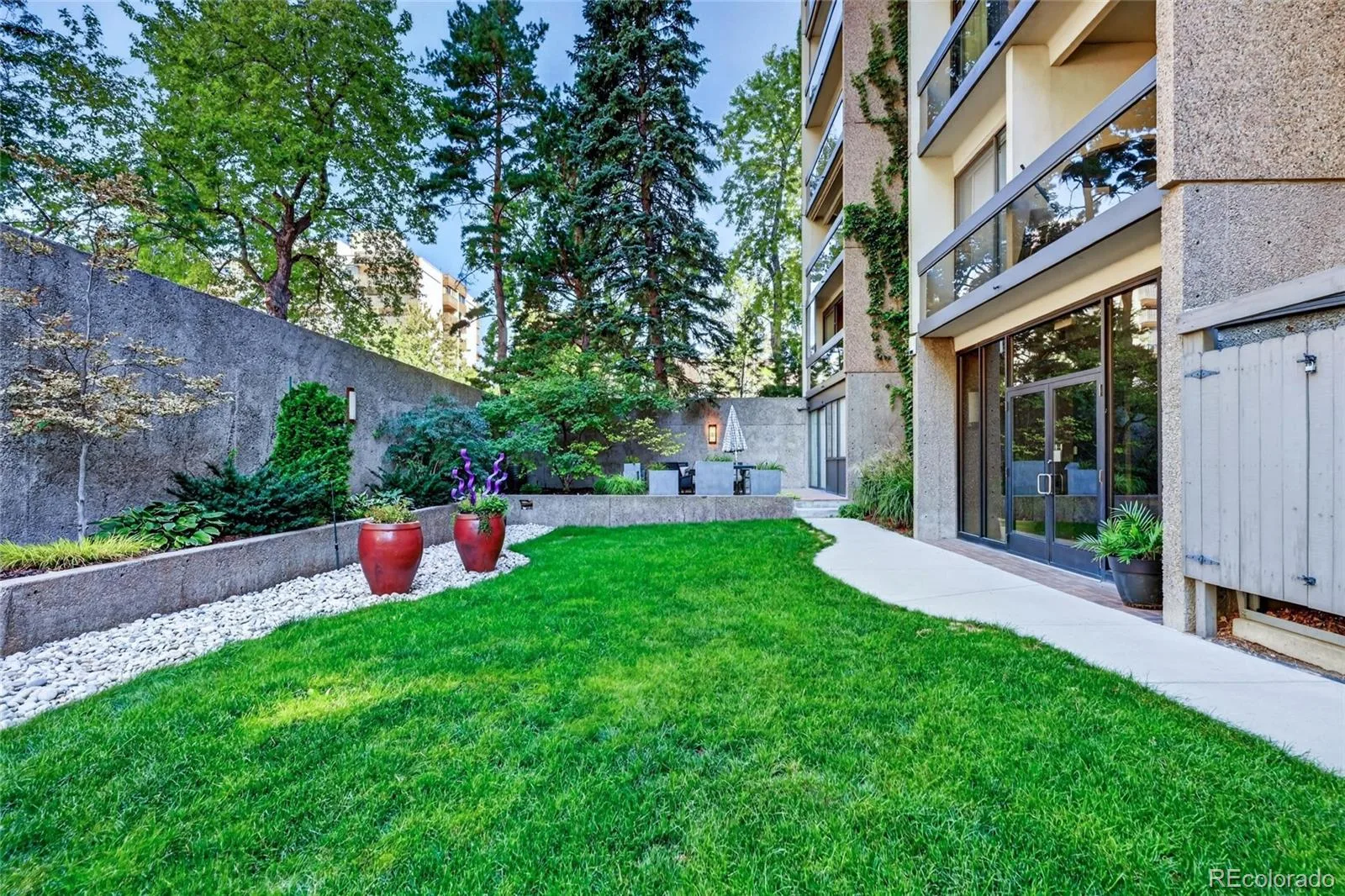 2000 E 12th Avenue #4 Denver CO 80206 | MLS #REC9986763 09222026115435 1600 39
