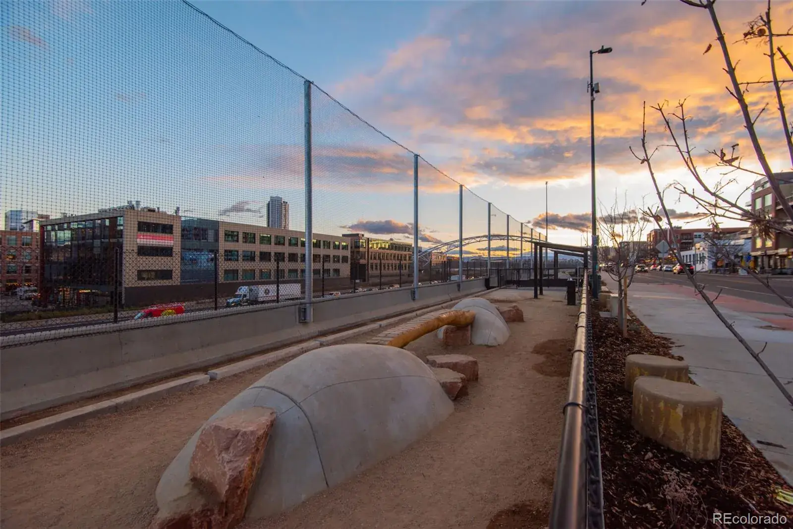 11192025174223 1600 33