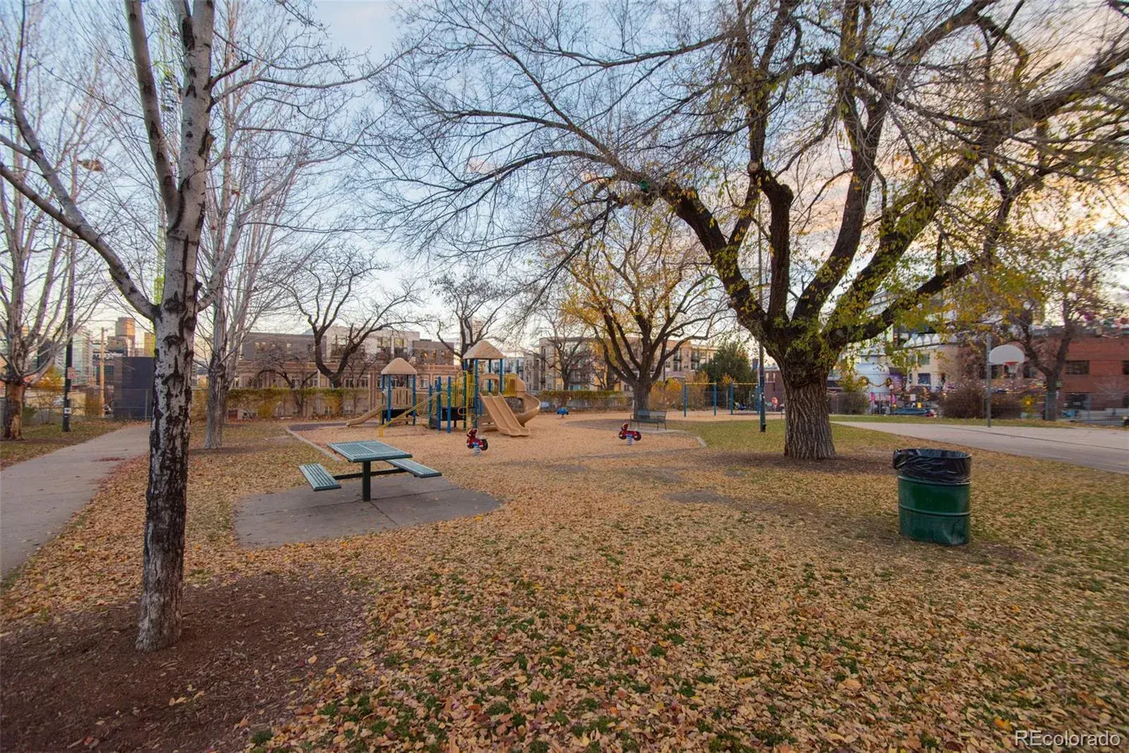 11192025174223 1600 37