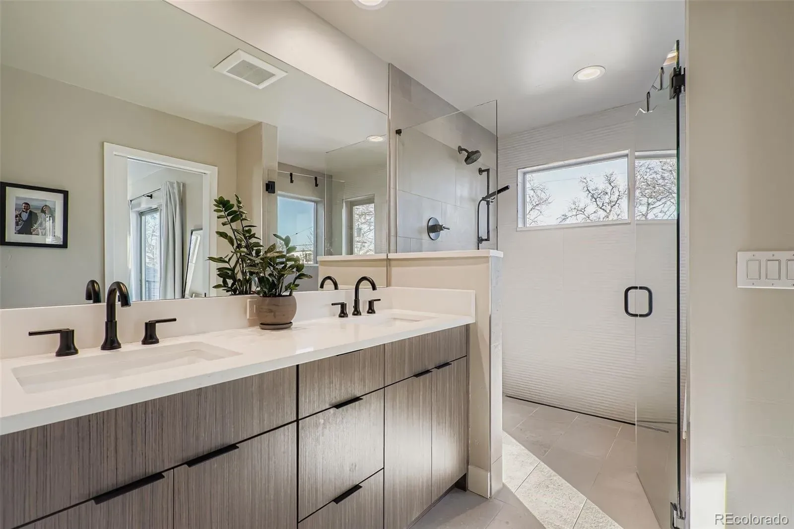 03292026165434 1600 12