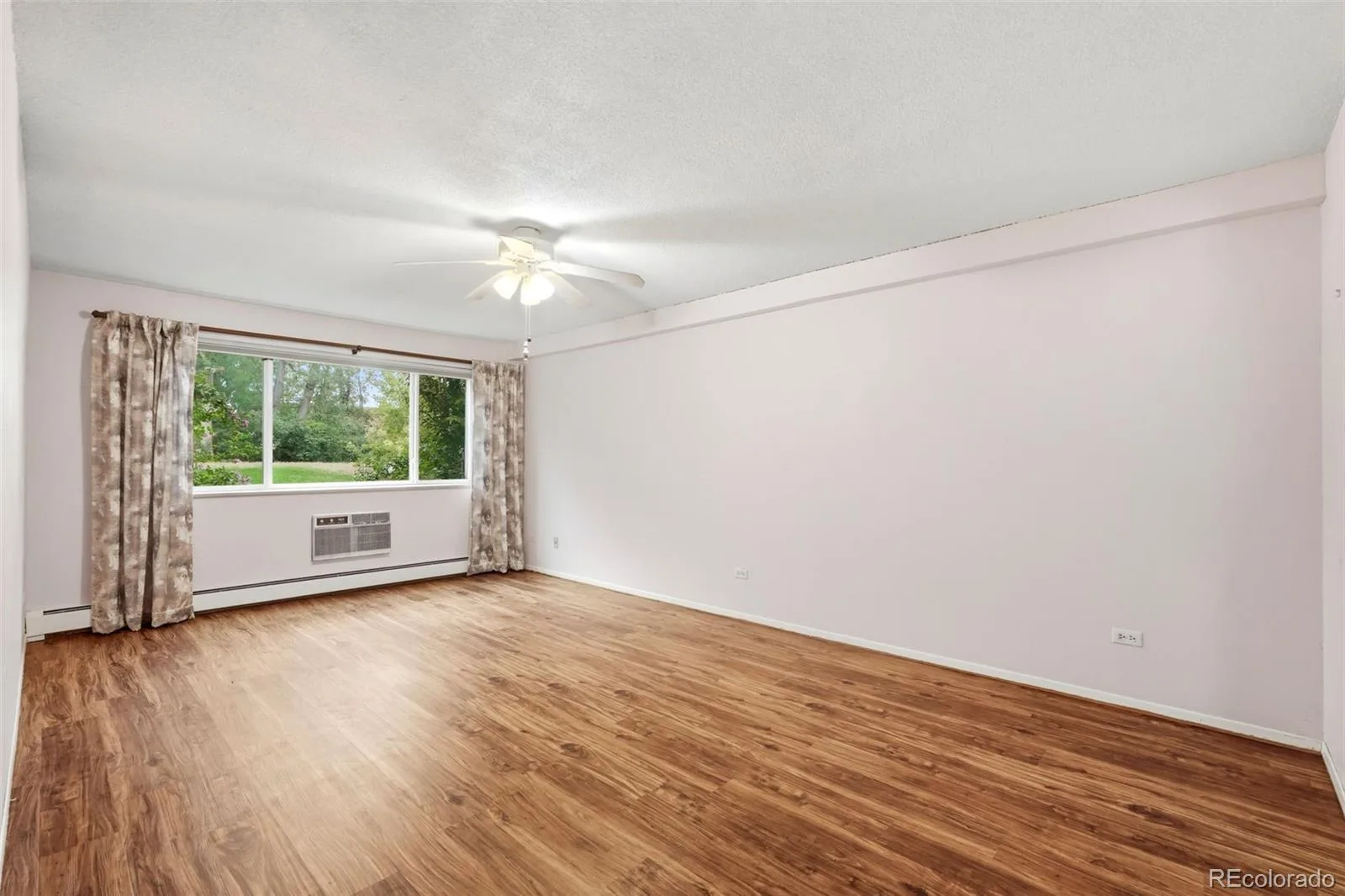 655 S Alton Way #10A #655 Denver CO 80247 | MLS #REC9987479 08312026232247 1600 15