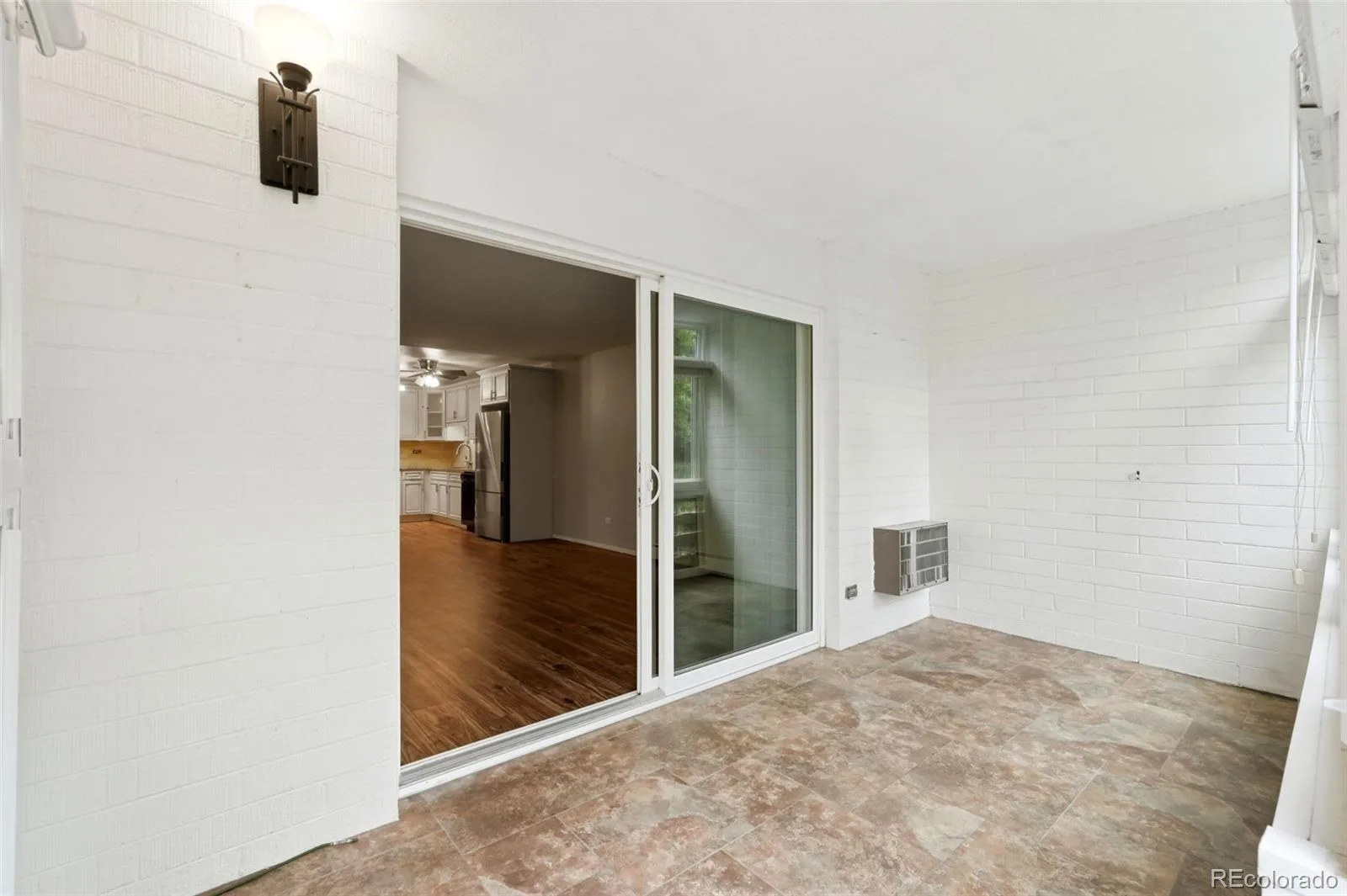 655 S Alton Way #10A #655 Denver CO 80247 | MLS #REC9987479 08312026232247 1600 22
