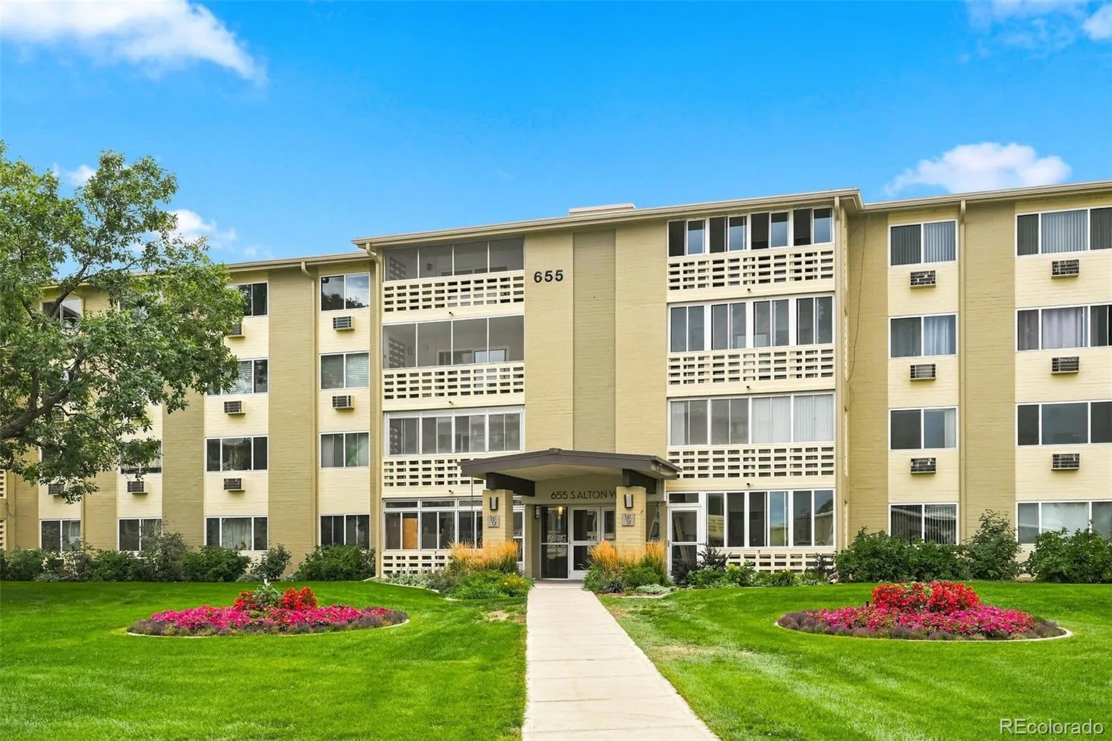 655 S Alton Way #10A #655 Denver CO 80247 | MLS #REC9987479 08312026232247 1600 29