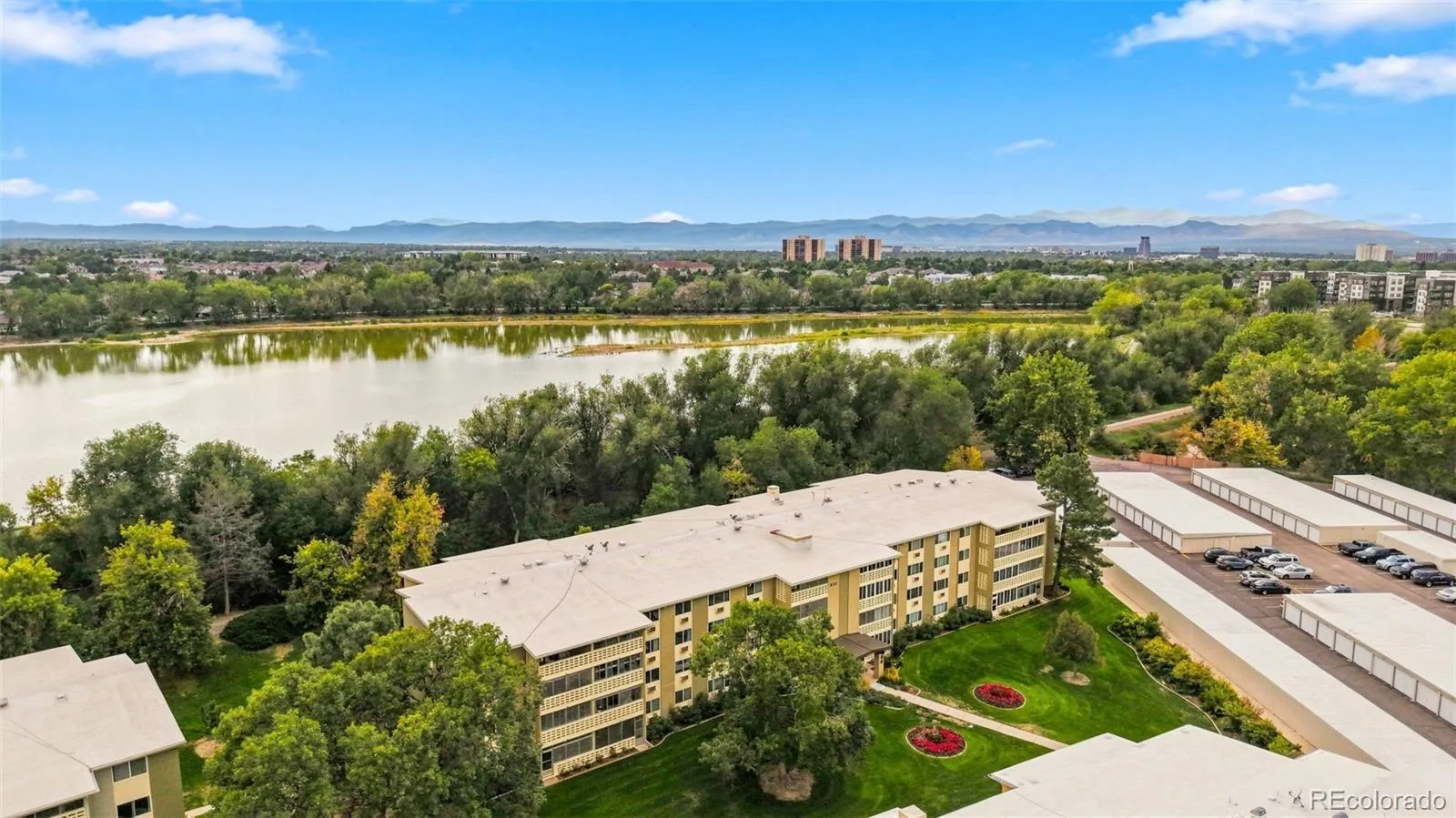 655 S Alton Way #10A #655 Denver CO 80247 | MLS #REC9987479 08312026232247 1600 32