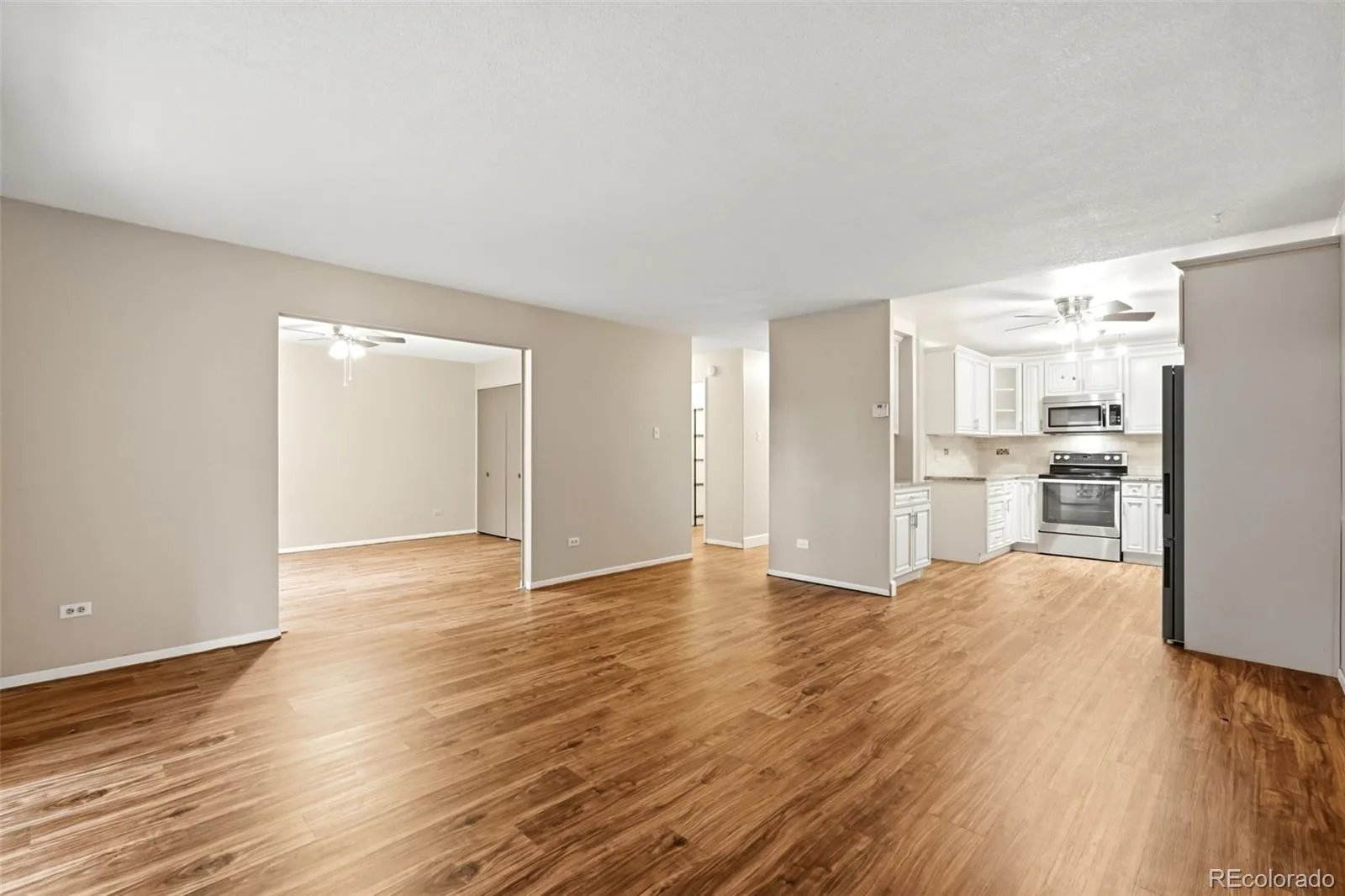 655 S Alton Way #10A #655 Denver CO 80247 | MLS #REC9987479 08312026232247 1600 9